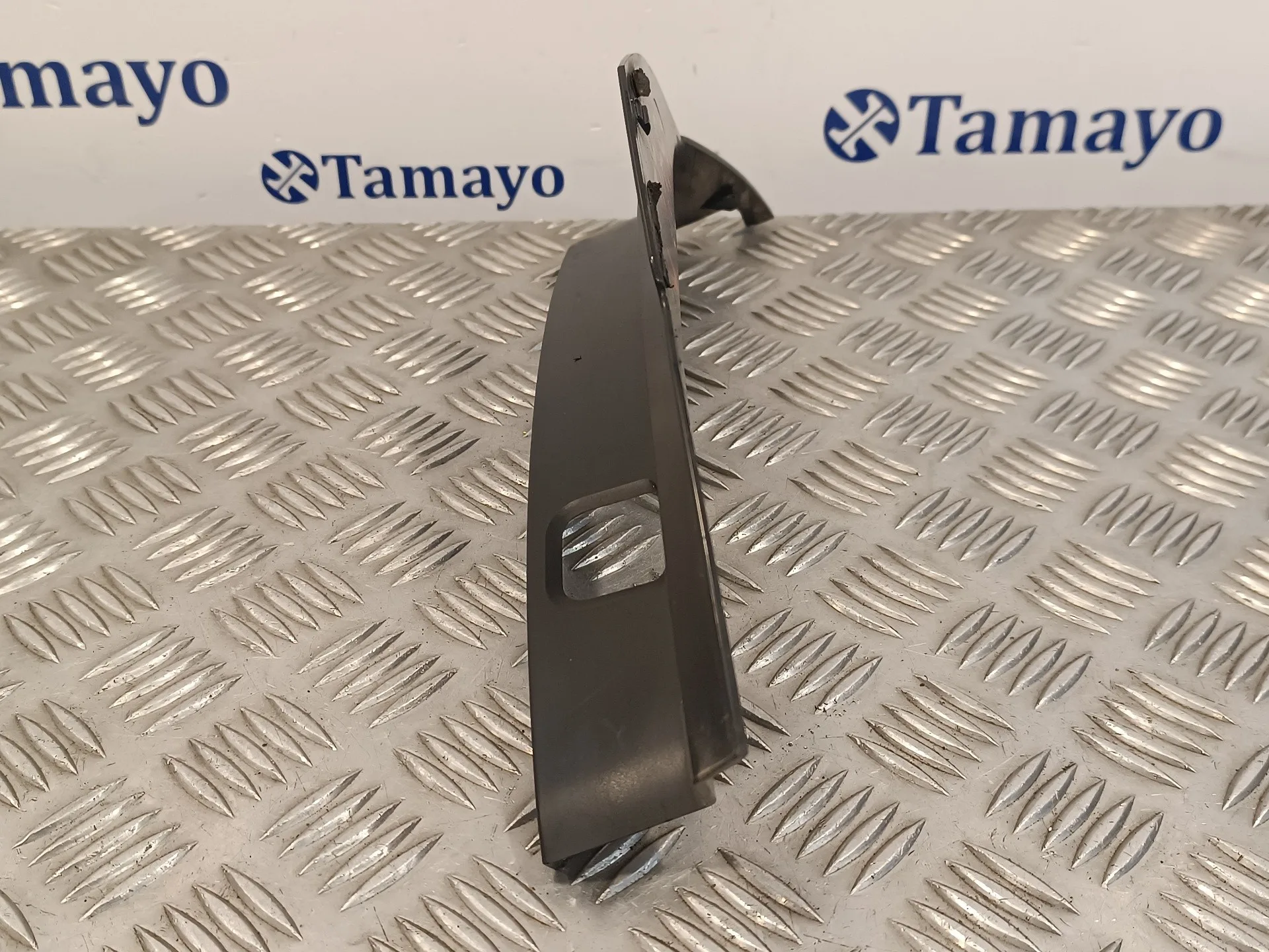 Moldura para Subaru Legacy Berl. B13 (Bl)