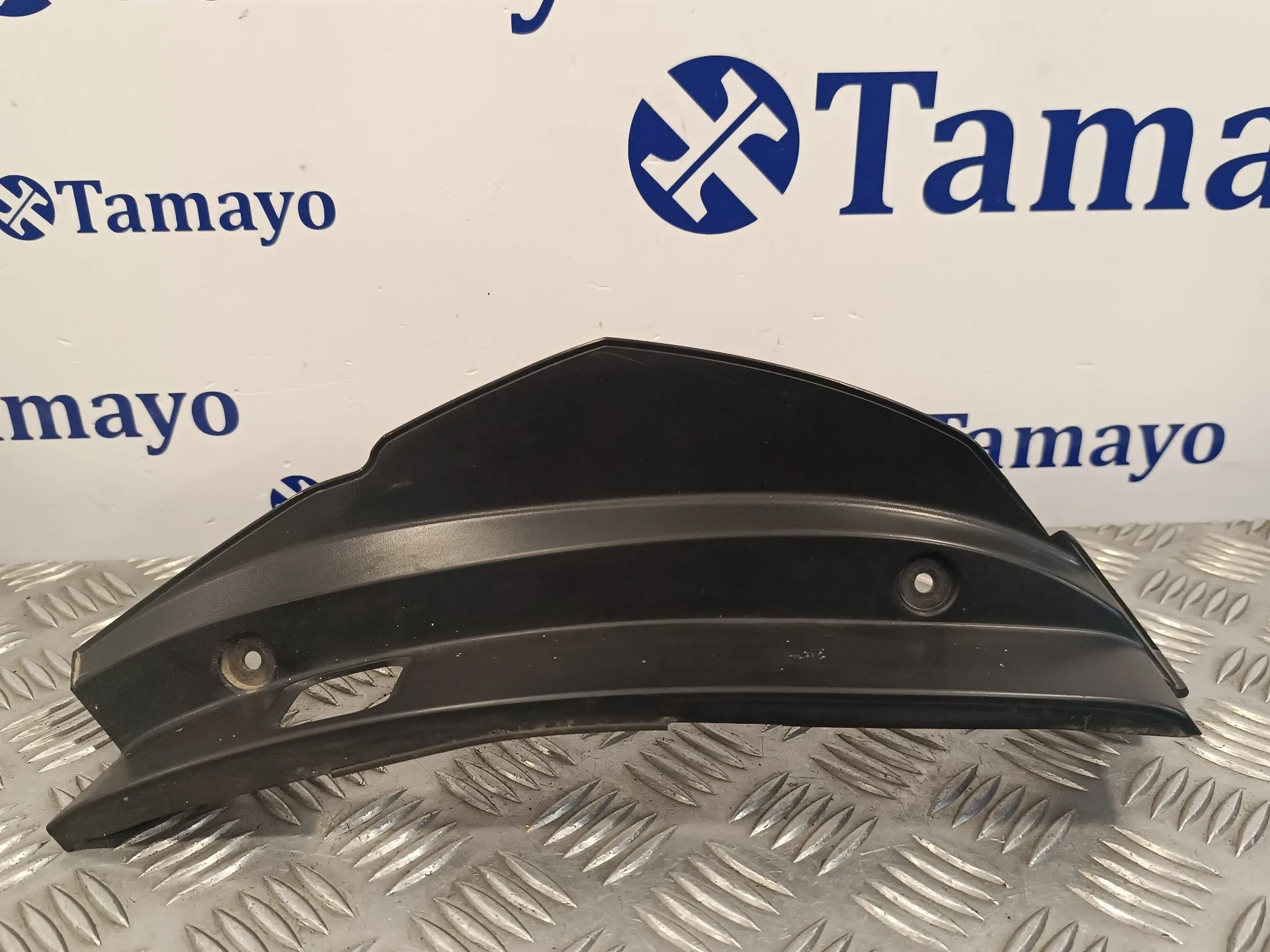 Moldura para Subaru Legacy Berl. B13 (Bl)