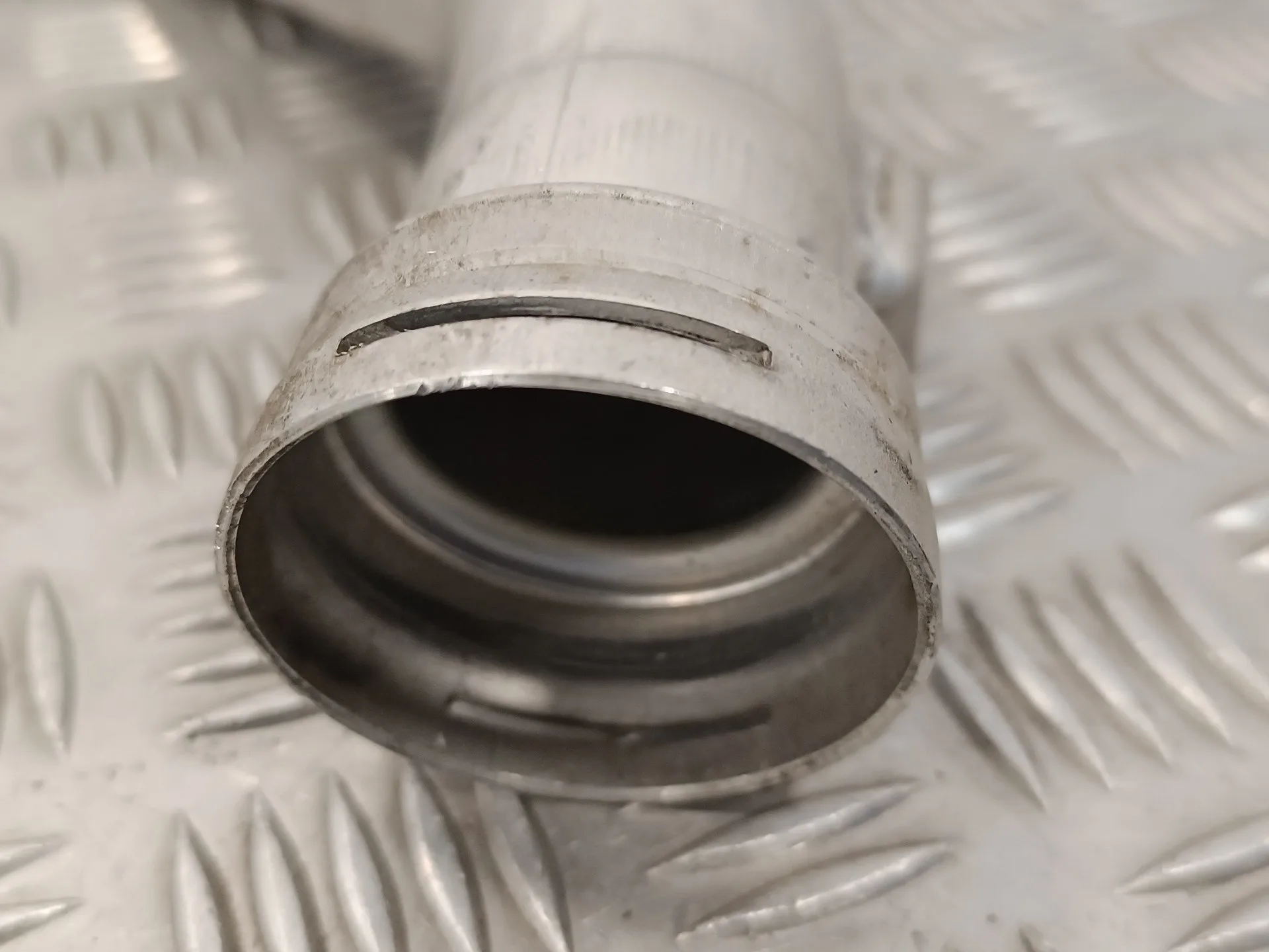 Tubo para Mercedes-Benz Clase M (W164)
