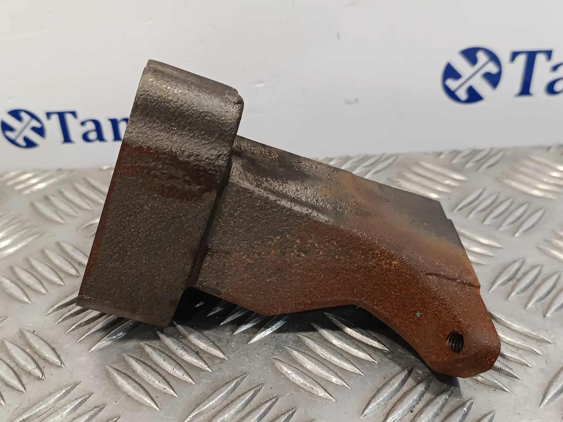 Soporte para Mercedes-Benz Clase M (W164)