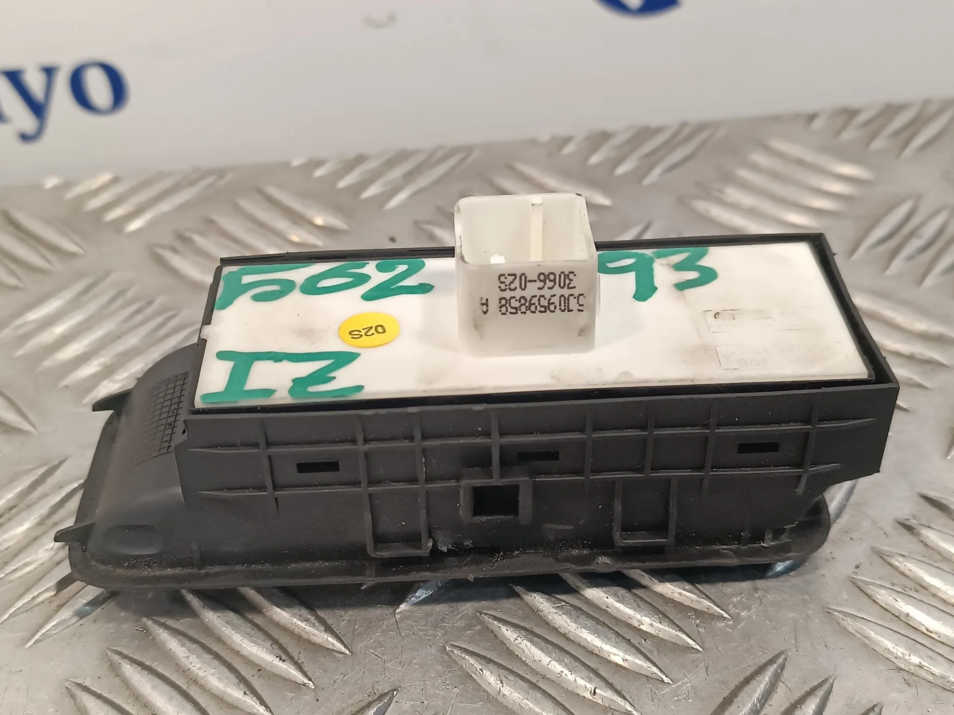 Mando Elevalunas Delantero Izquierdo para Skoda Roomster (5J7)