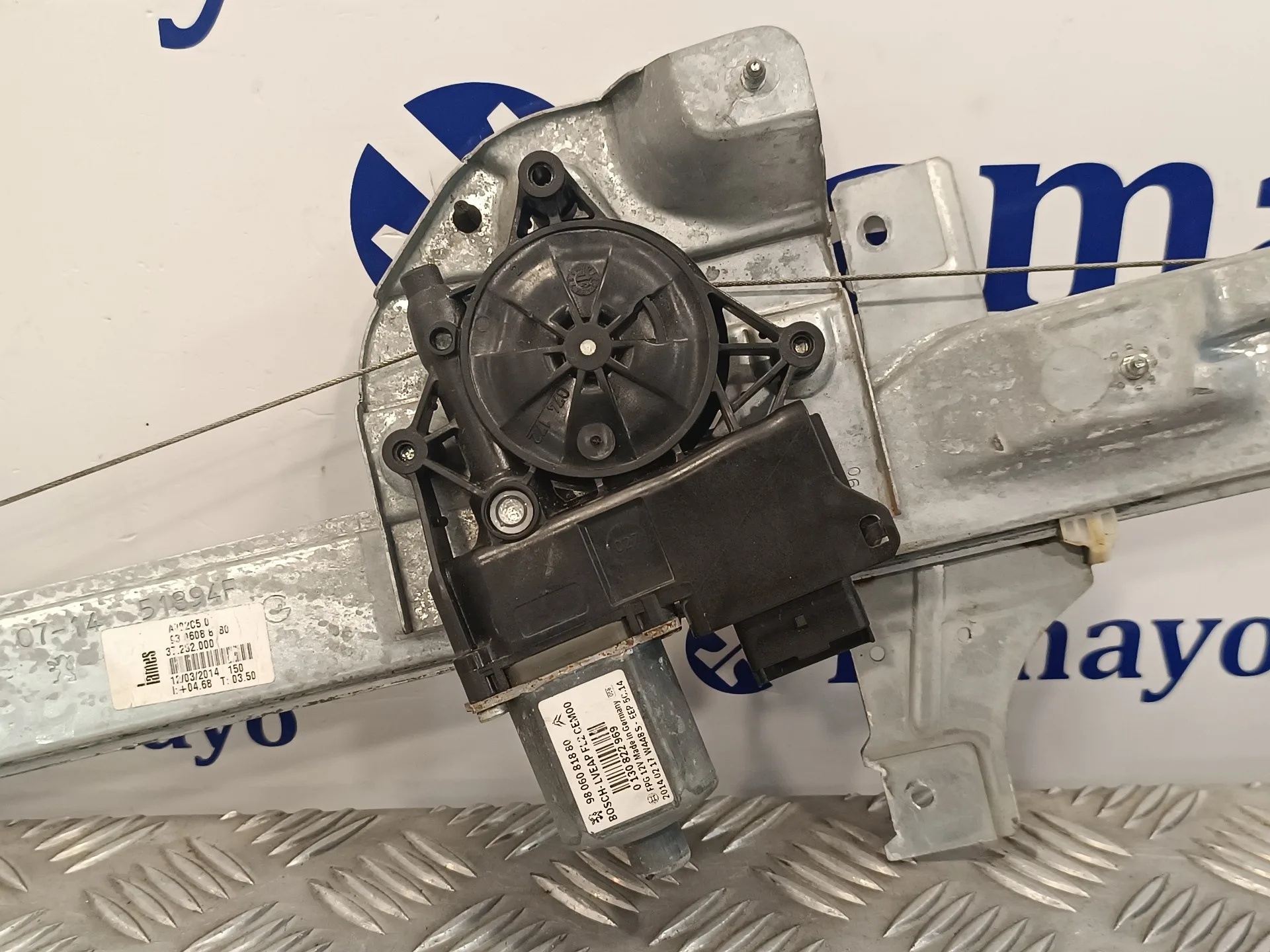 Elevalunas Delantero Izquierdo para Peugeot 208