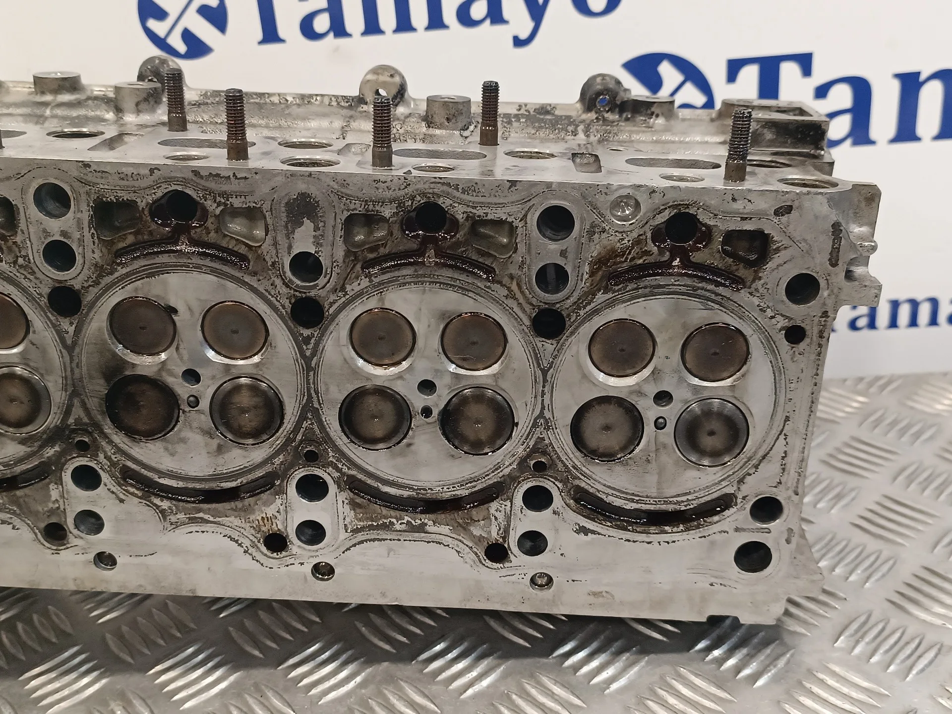 Culata para Mercedes-Benz Sprinterii Caja Cerrada (Desde 01.06)