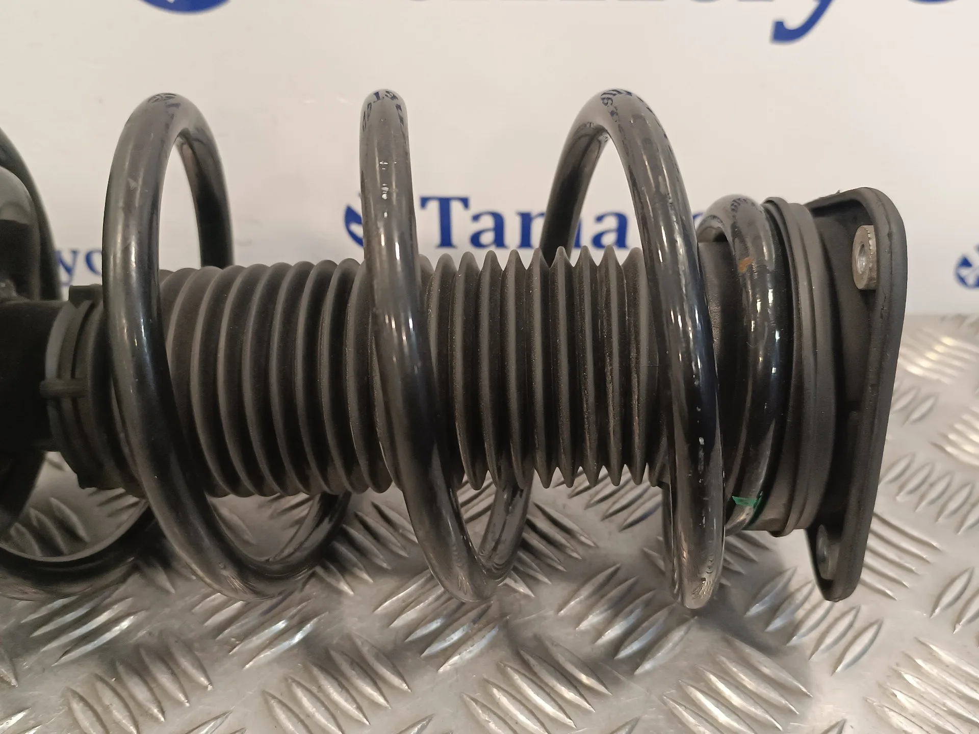 Amortiguador Delantero Izquierdo para Ford Focus Berlina (Cap)