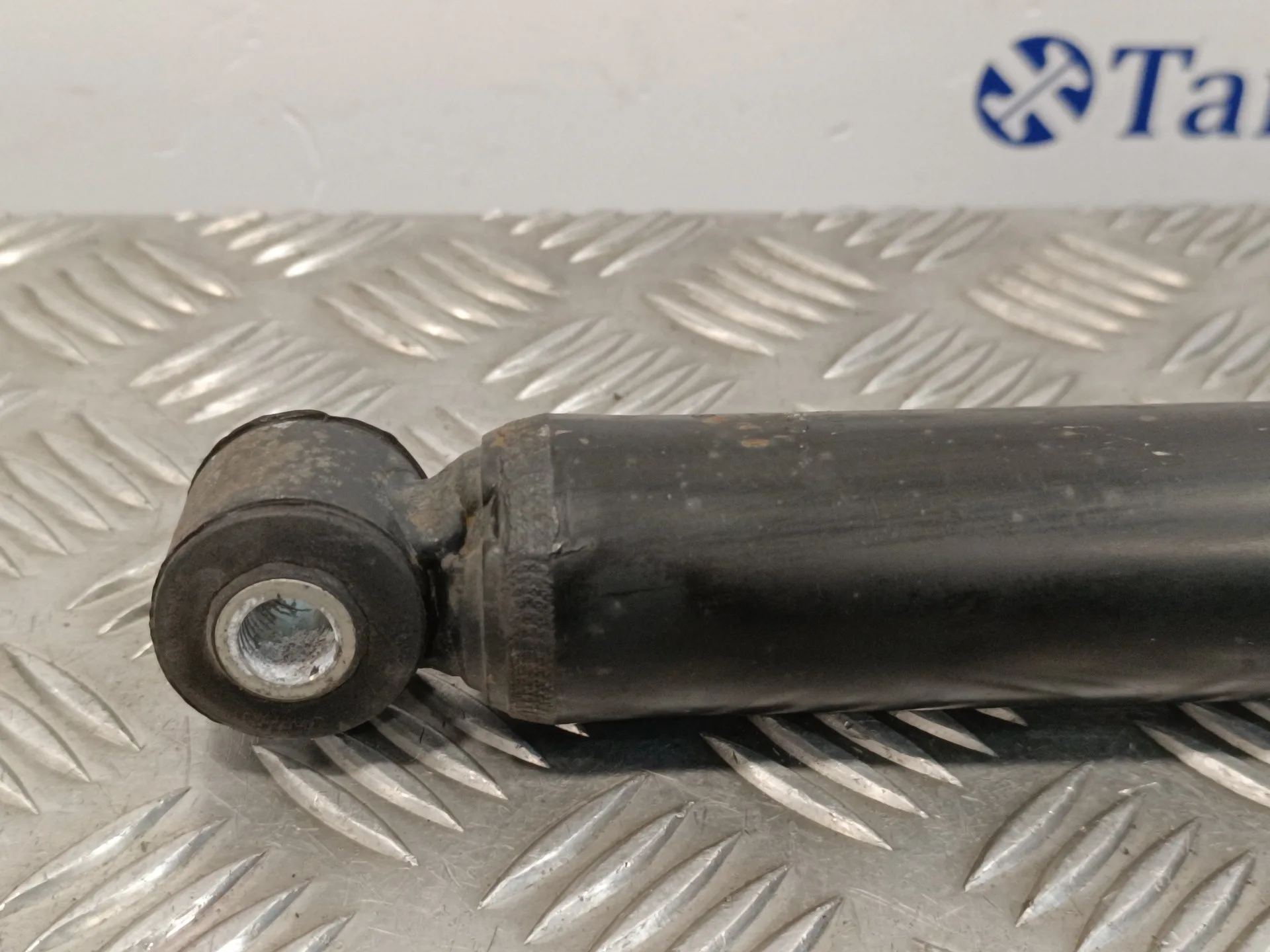Amortiguador Trasero Derecho para Ford Focus Berlina (Cap)
