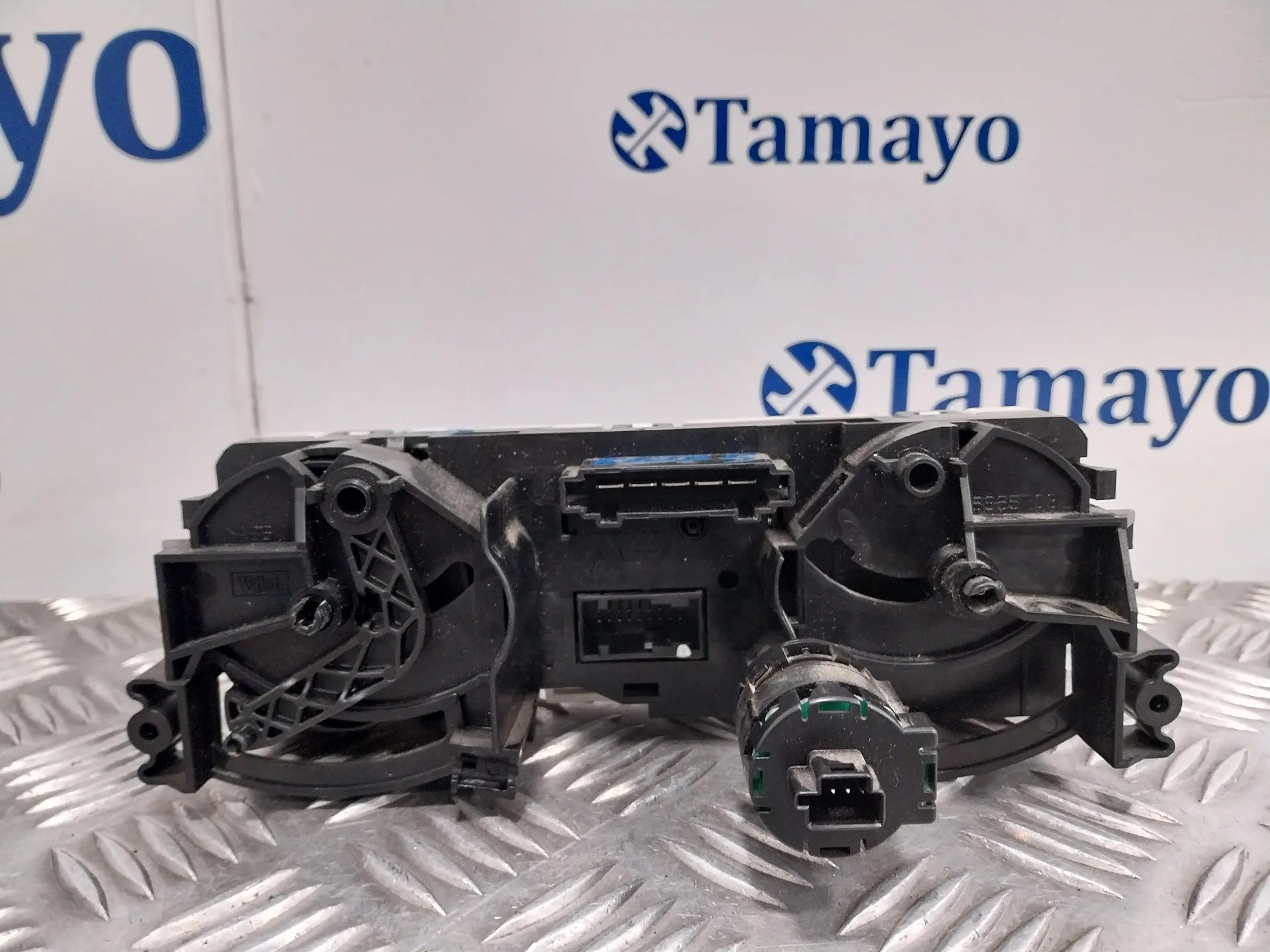 Mando Climatizador para Mitsubishi Colt Berlina 5 (Z30A)