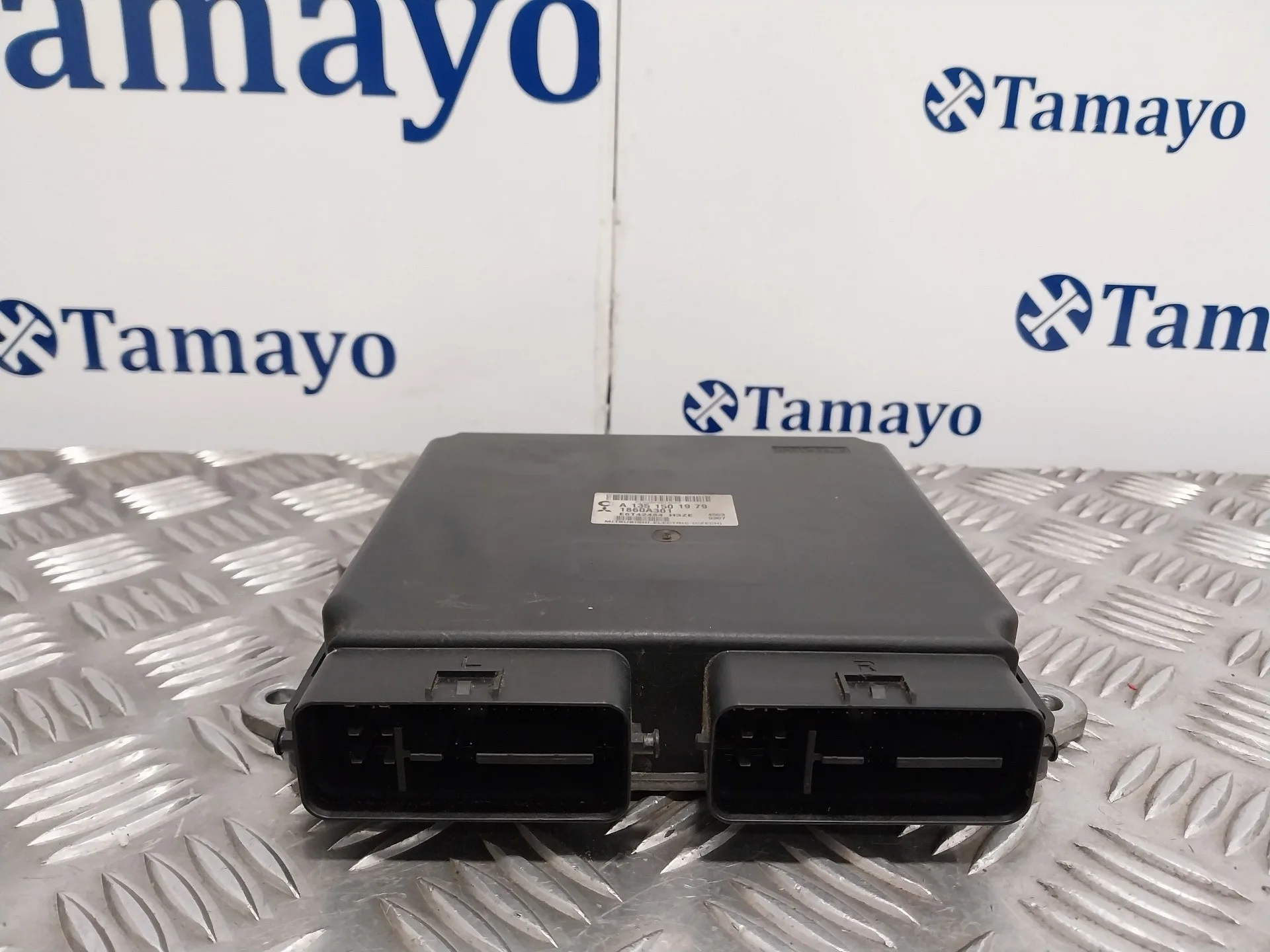 Centralita Motor Uce para Mitsubishi Colt Berlina 5 (Z30A)