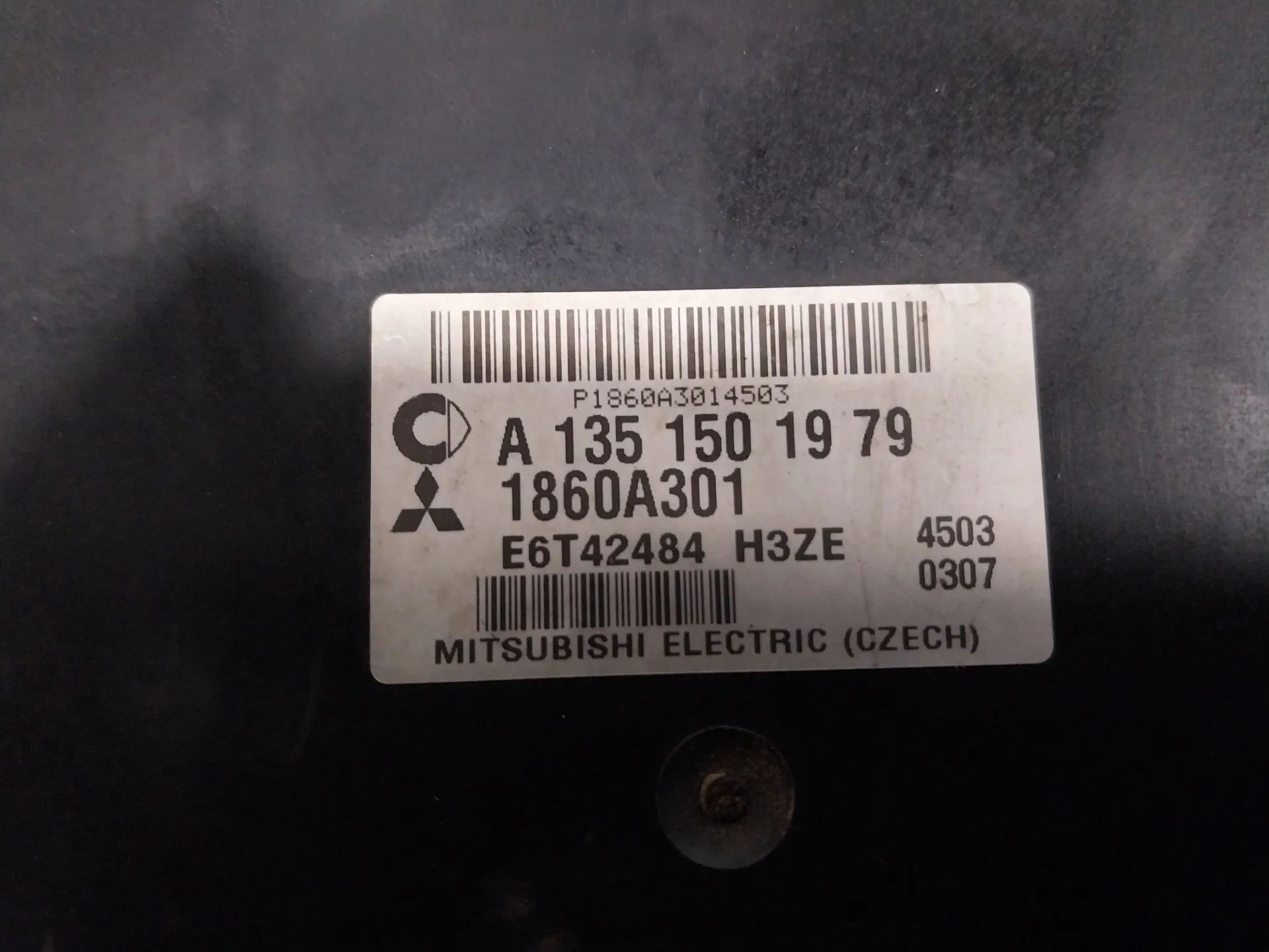 Centralita Motor Uce para Mitsubishi Colt Berlina 5 (Z30A)