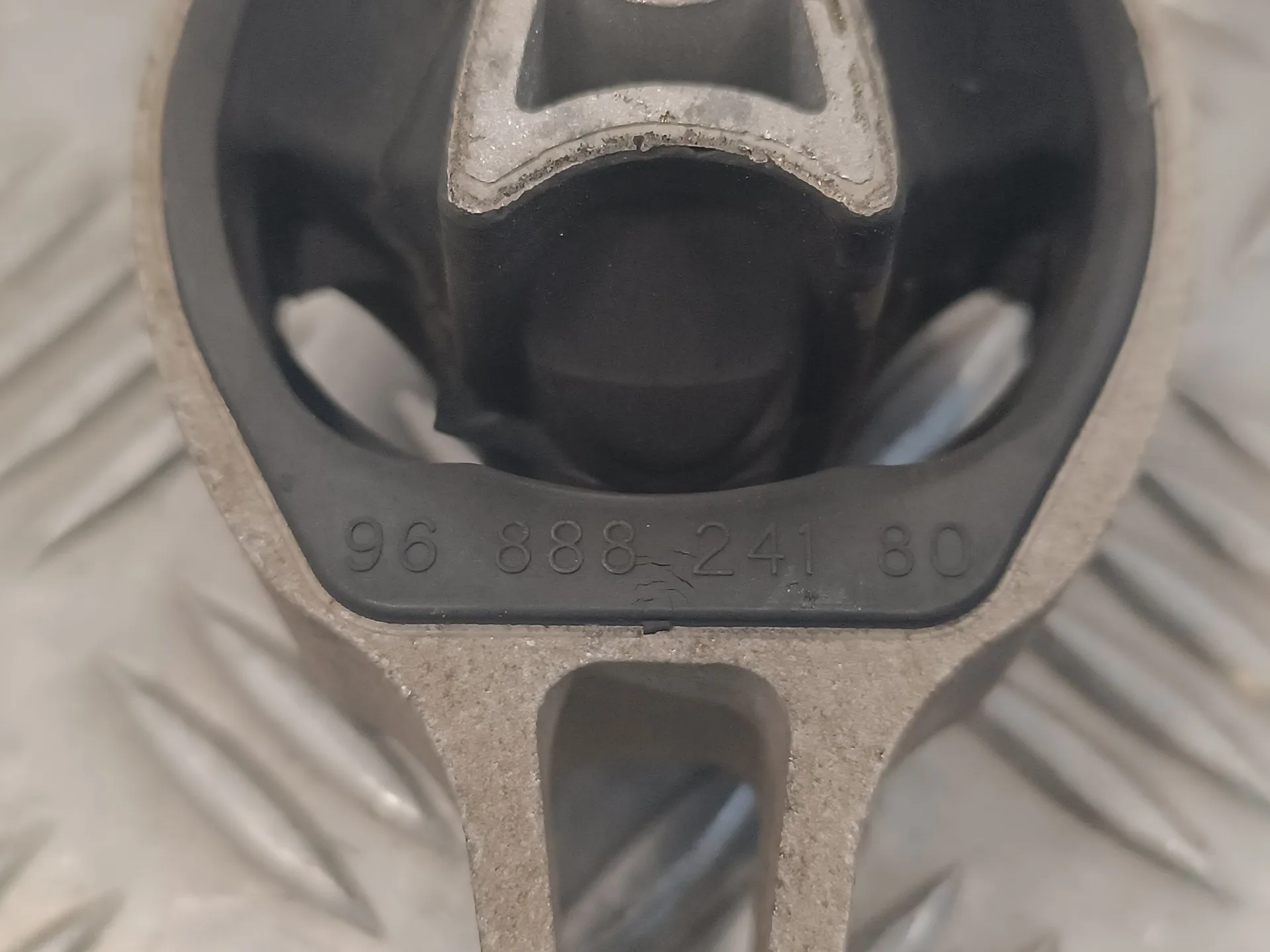 Soporte Motor Trasero para Peugeot 208
