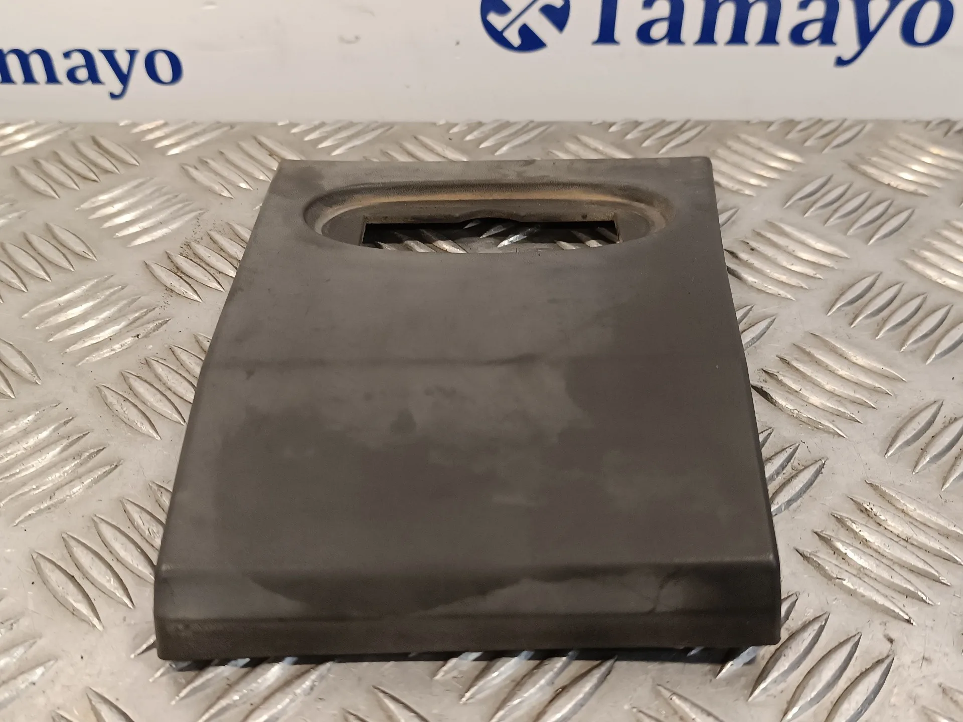 Moldura Exterior Delantera Izquierda para Volkswagen Crafter Caja Cerrada