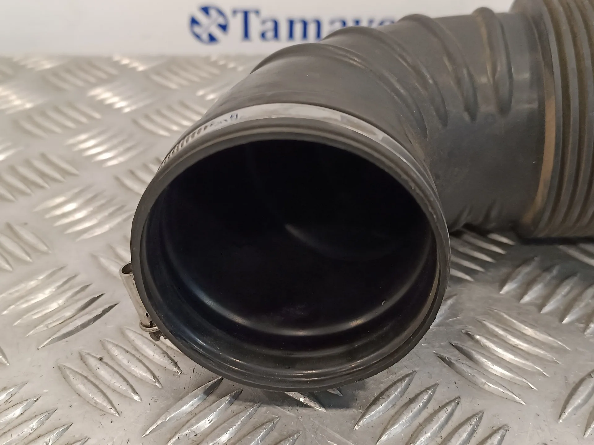 Tubo para Volkswagen Crafter Caja Cerrada