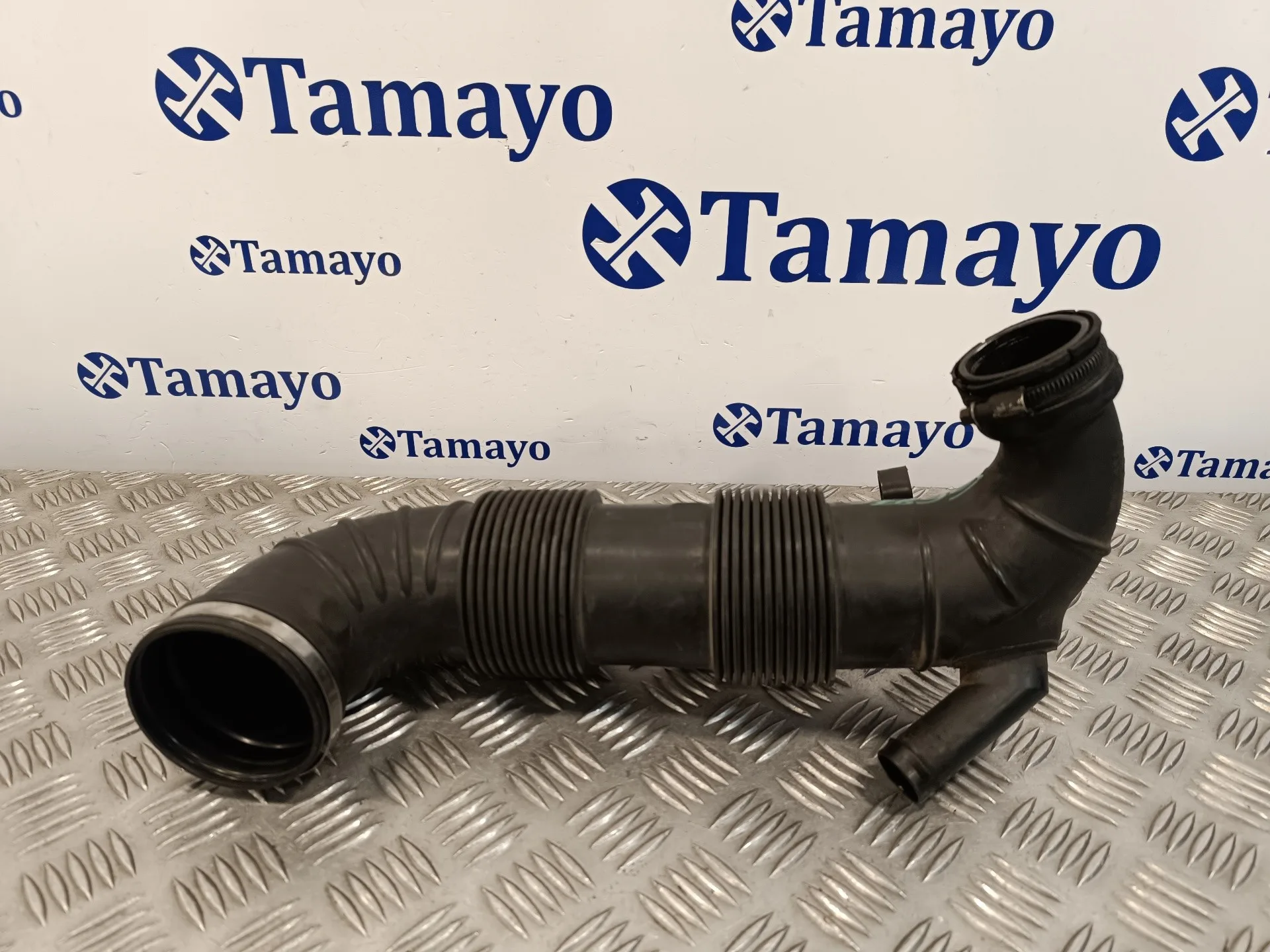 Tubo para Volkswagen Crafter Caja Cerrada