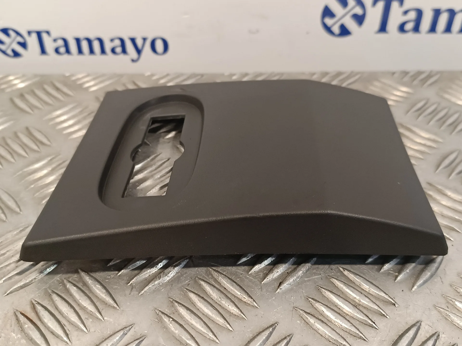 Moldura Exterior Delantera Derecha para Volkswagen Crafter Caja Cerrada