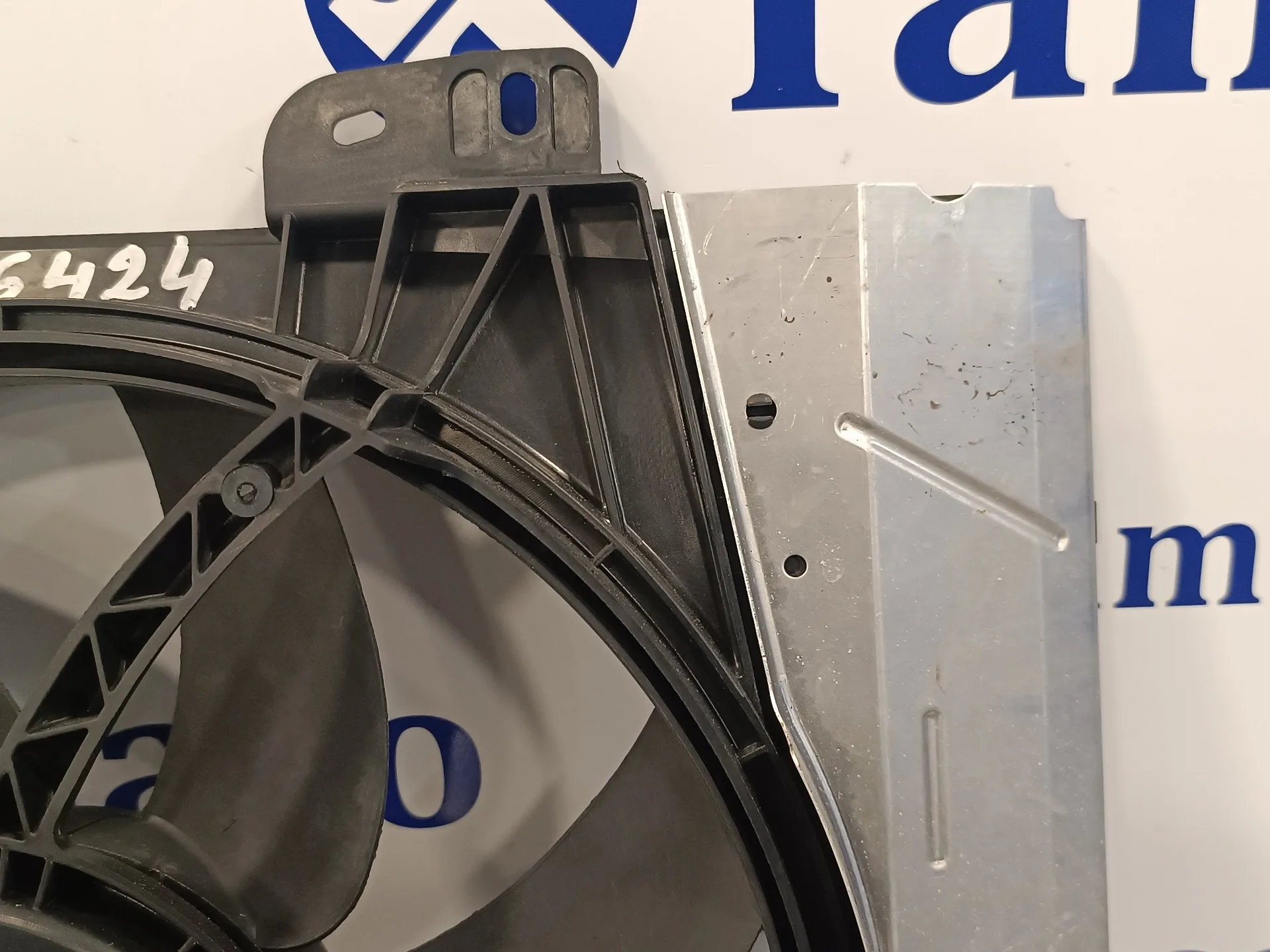 Electroventilador para Peugeot 208