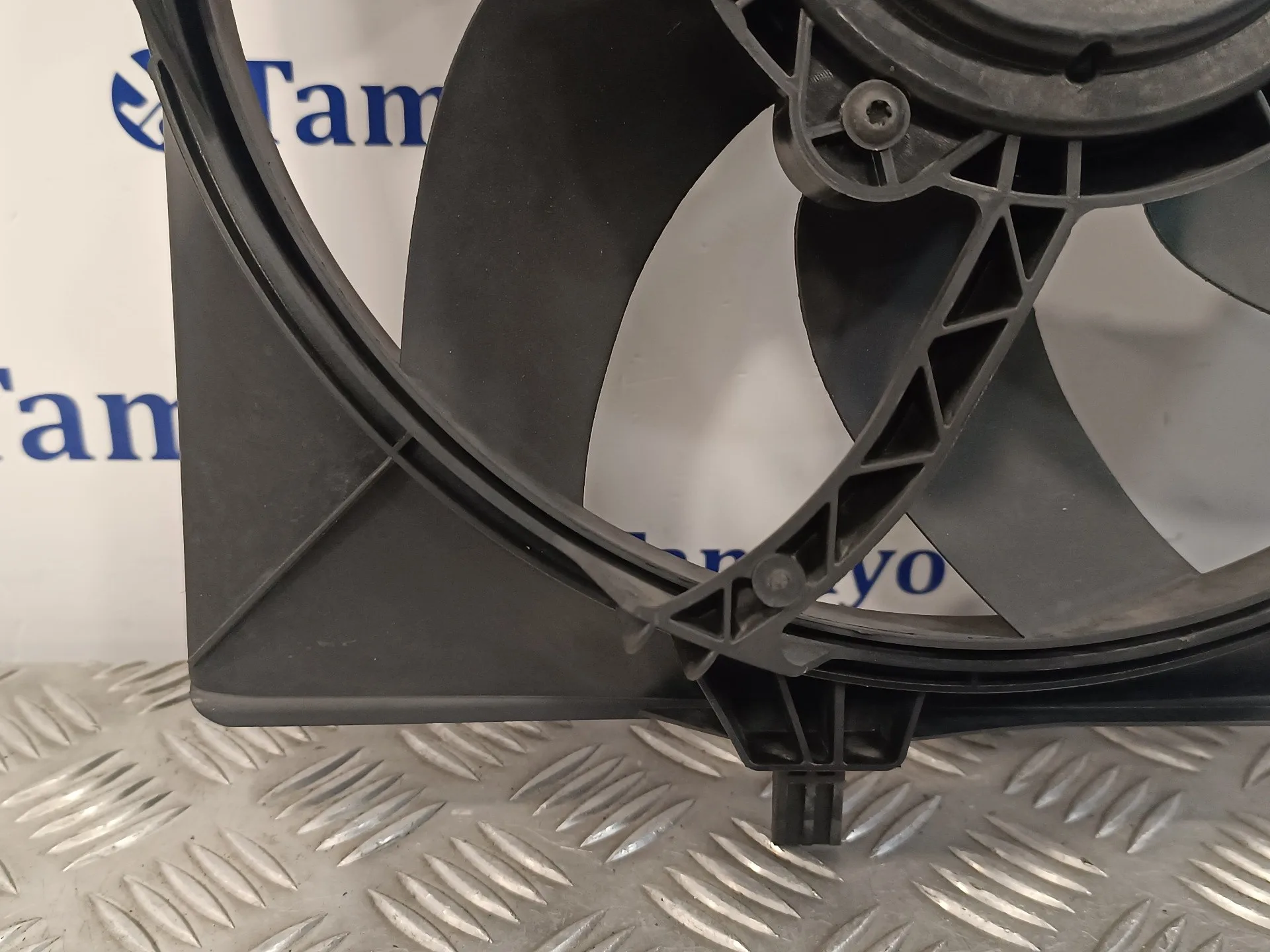 Electroventilador para Peugeot 208