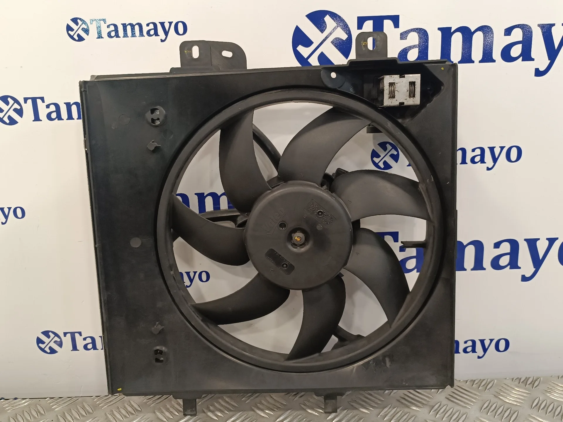 Electroventilador para Peugeot 208