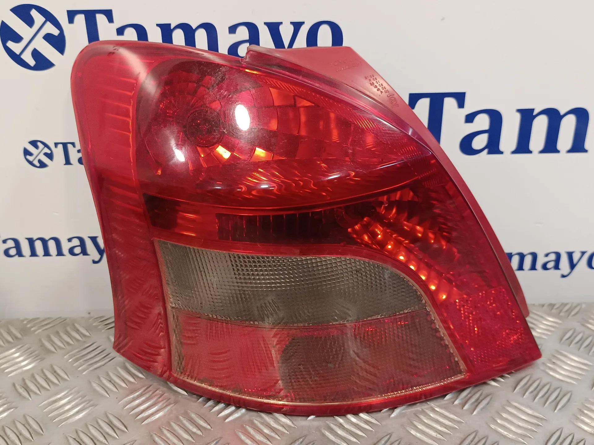 Piloto Trasero Izquierdo para Toyota Yaris (Ksp9/Scp9/Nlp9)