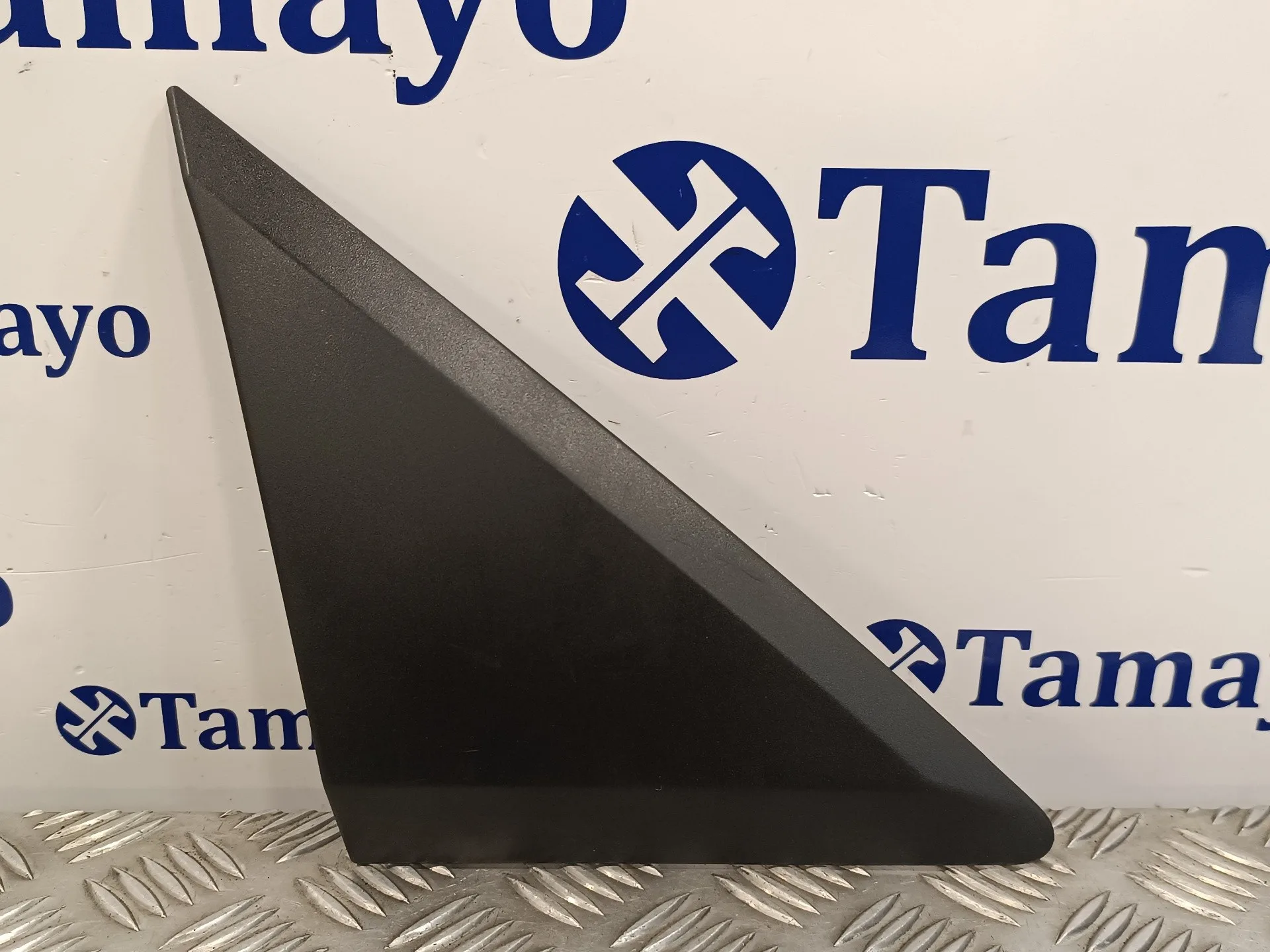 Moldura Exterior Delantera Derecha para Volkswagen Crafter Caja Cerrada