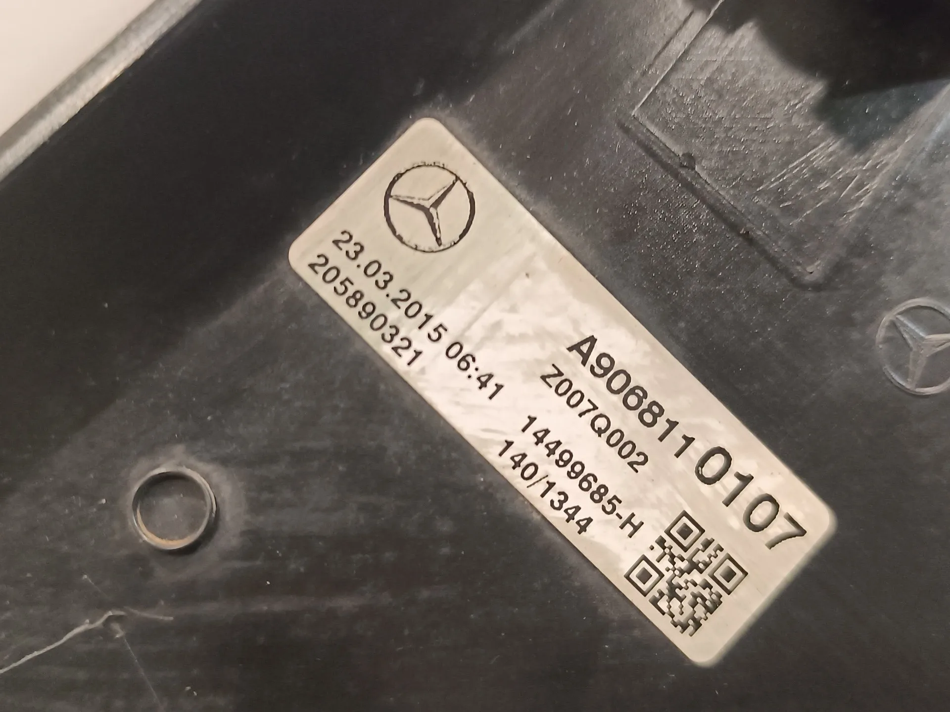 Moldura Exterior Delantera Derecha para Volkswagen Crafter Caja Cerrada