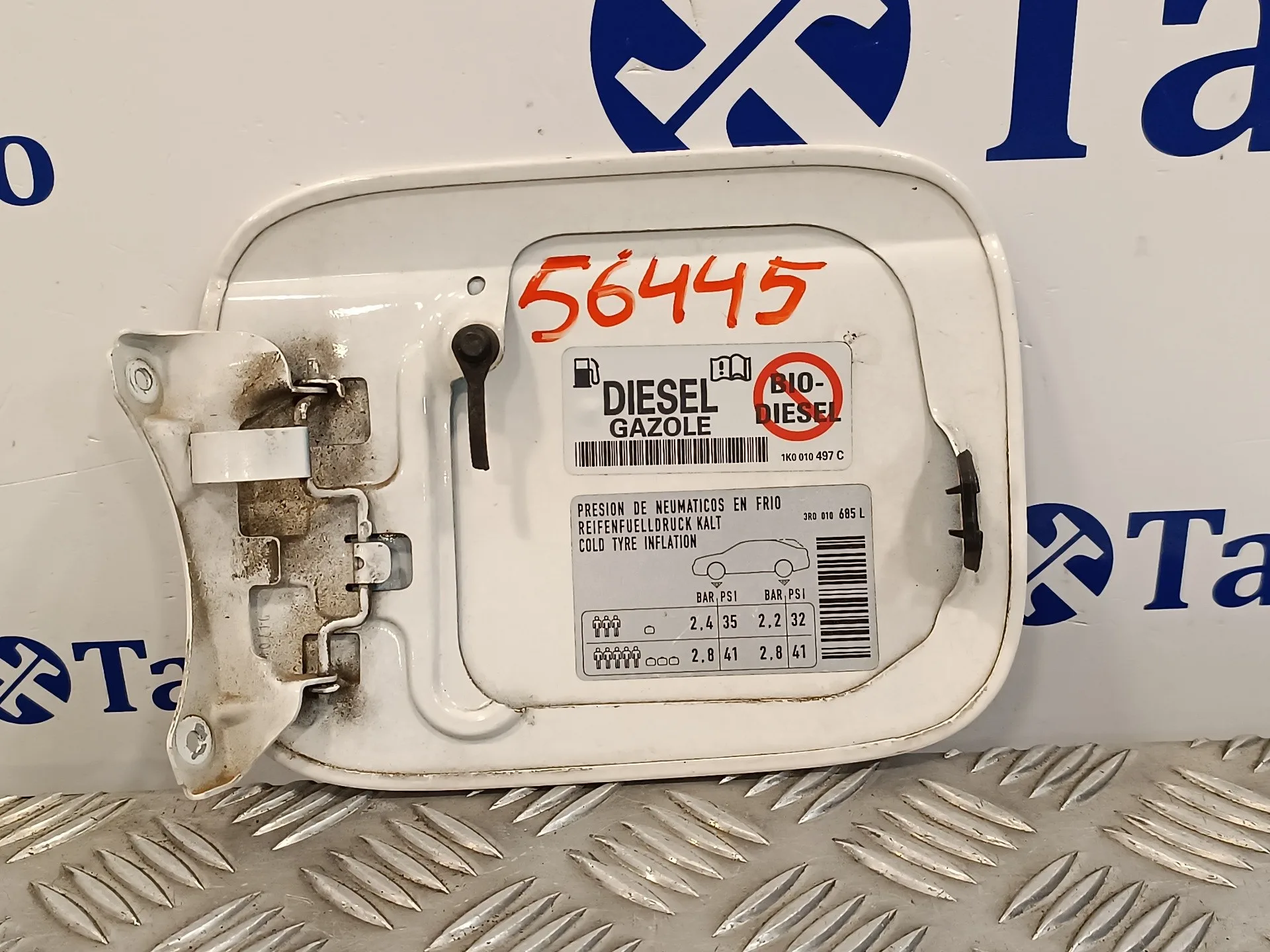 Tapa Exterior Combustible para Seat Exeo St (3R5)(2009>)