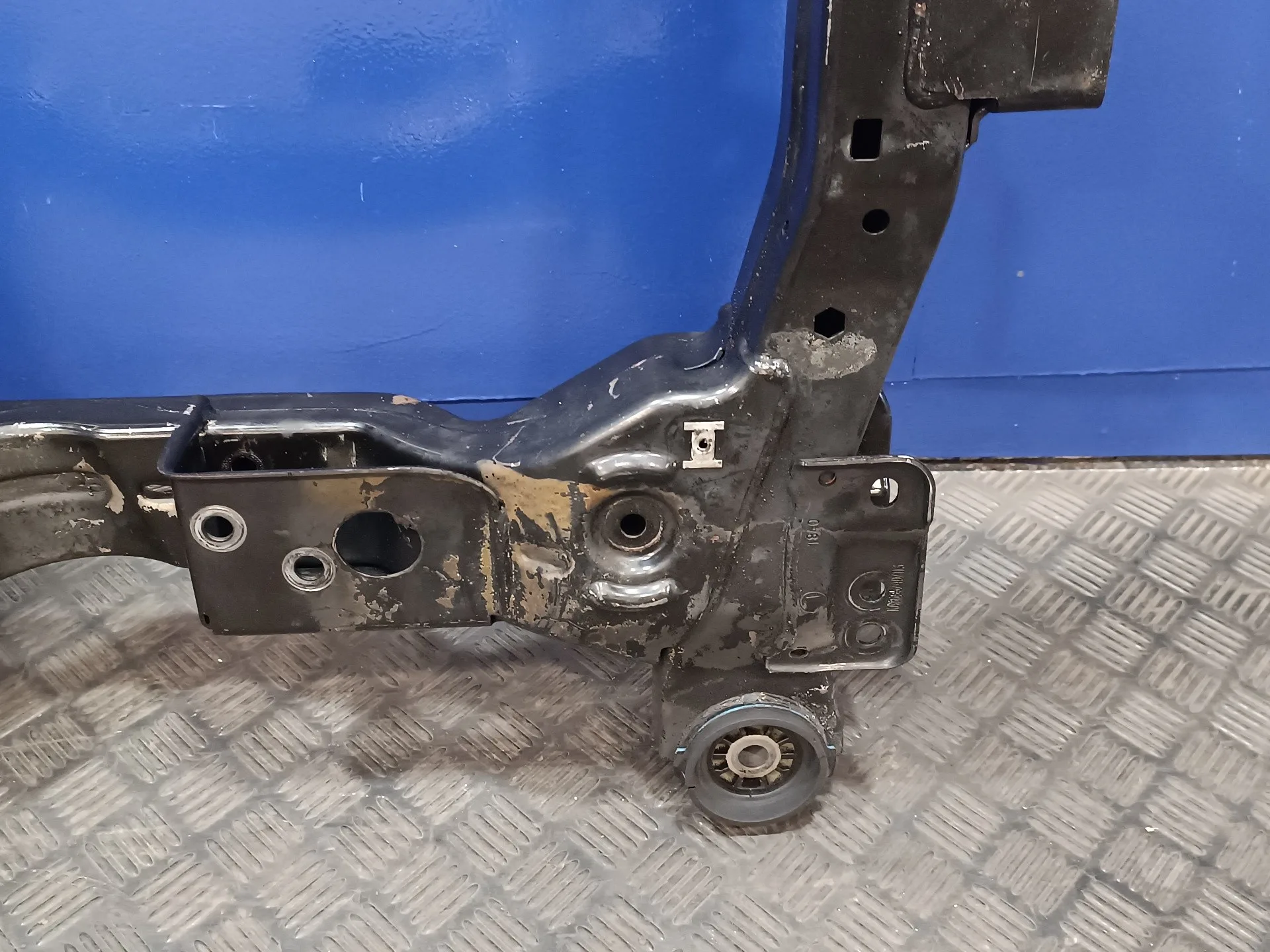 Puente Delantero para Opel Astra J Lim.