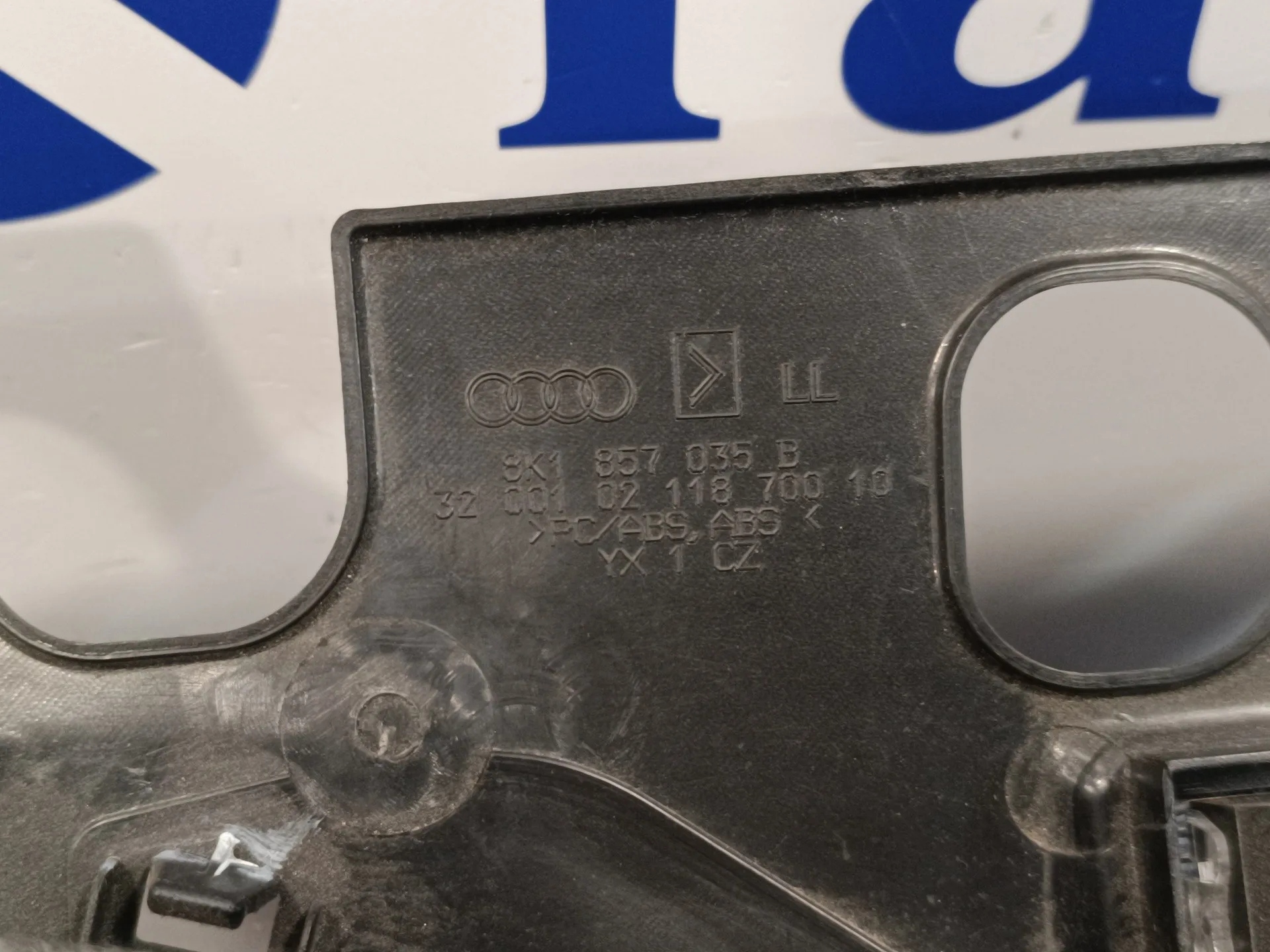 Guantera para Audi A5 Coupe (8T)