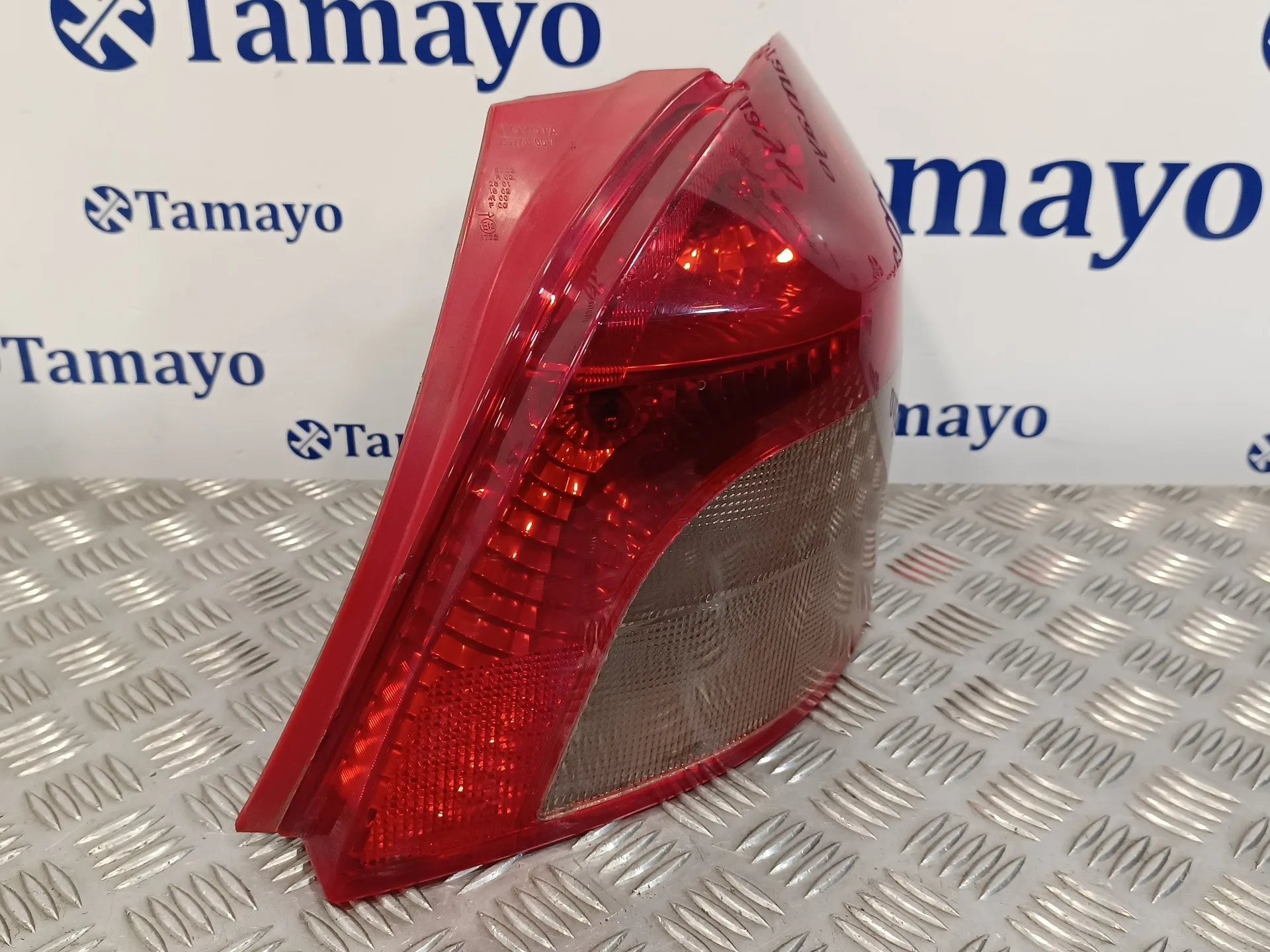 Piloto Trasero Derecho para Toyota Yaris (Ksp9/Scp9/Nlp9)