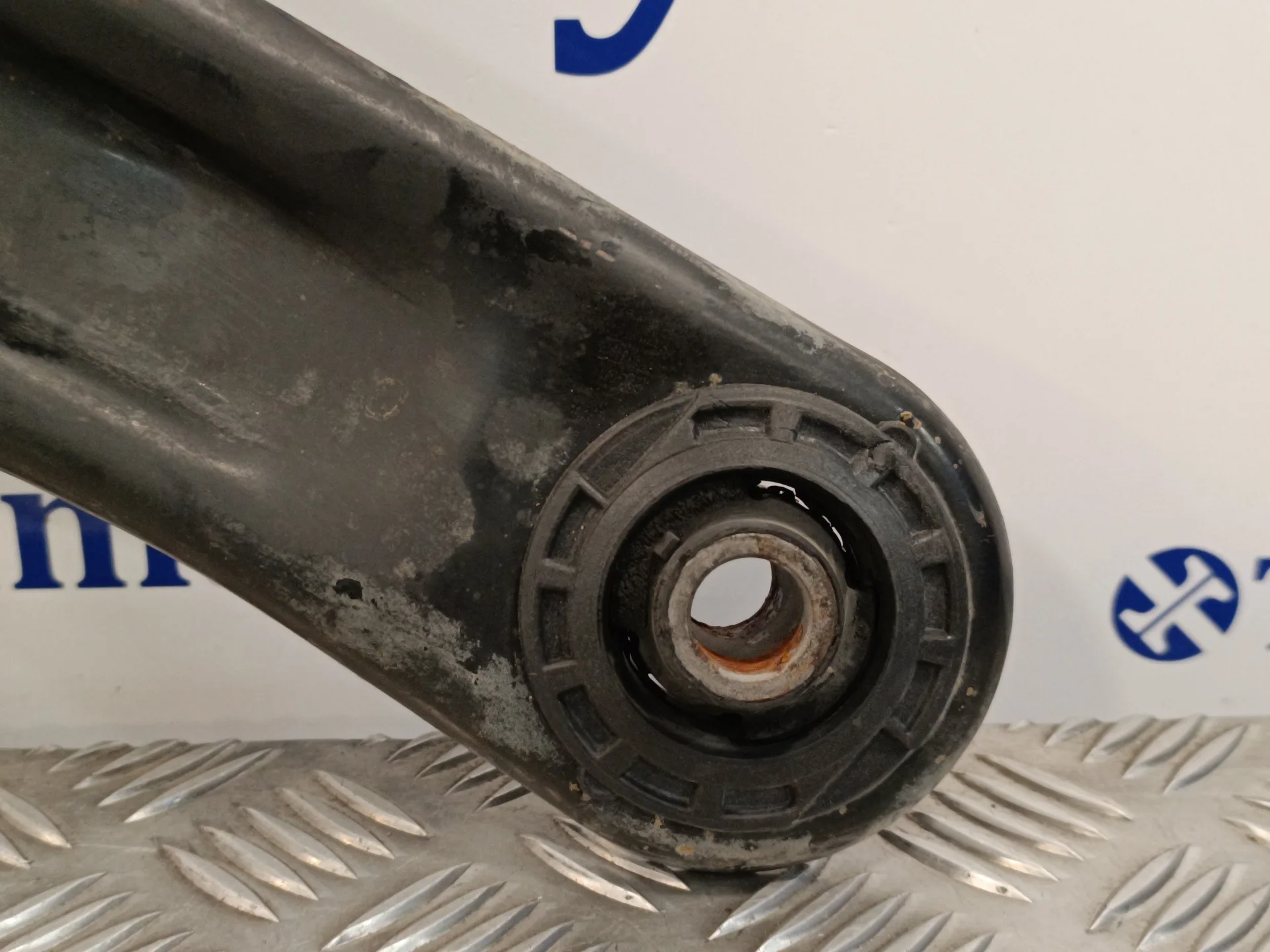 Brazo Suspension Inferior Delantero Izquierdo para Ford Focus C-Max (Cap)