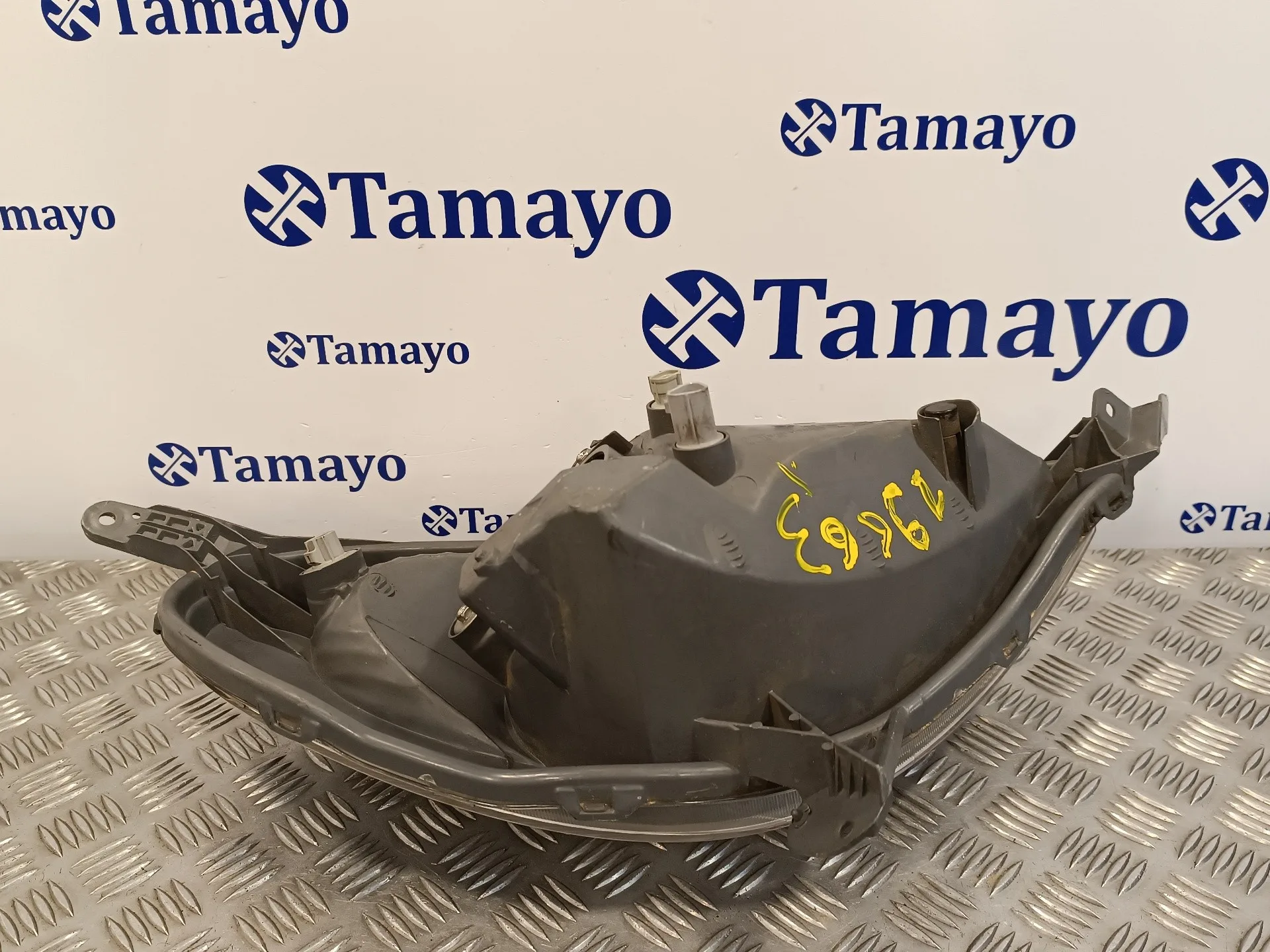 Faro Izquierdo para Toyota Yaris (Ncp1/Nlp1/Scp1)