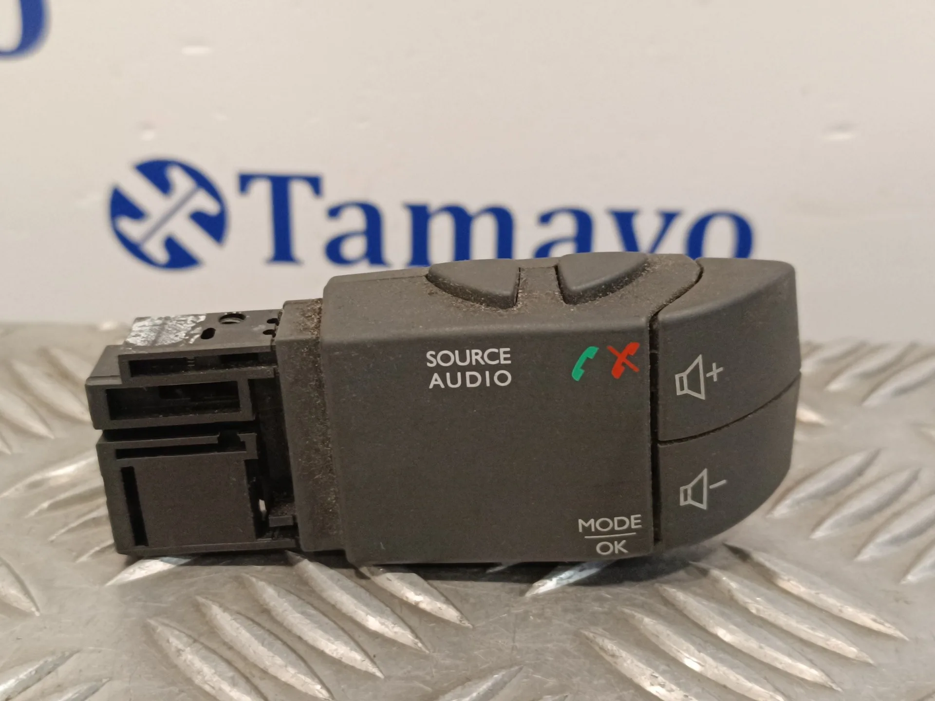 Mando Volante para Renault Trafic Furgon
