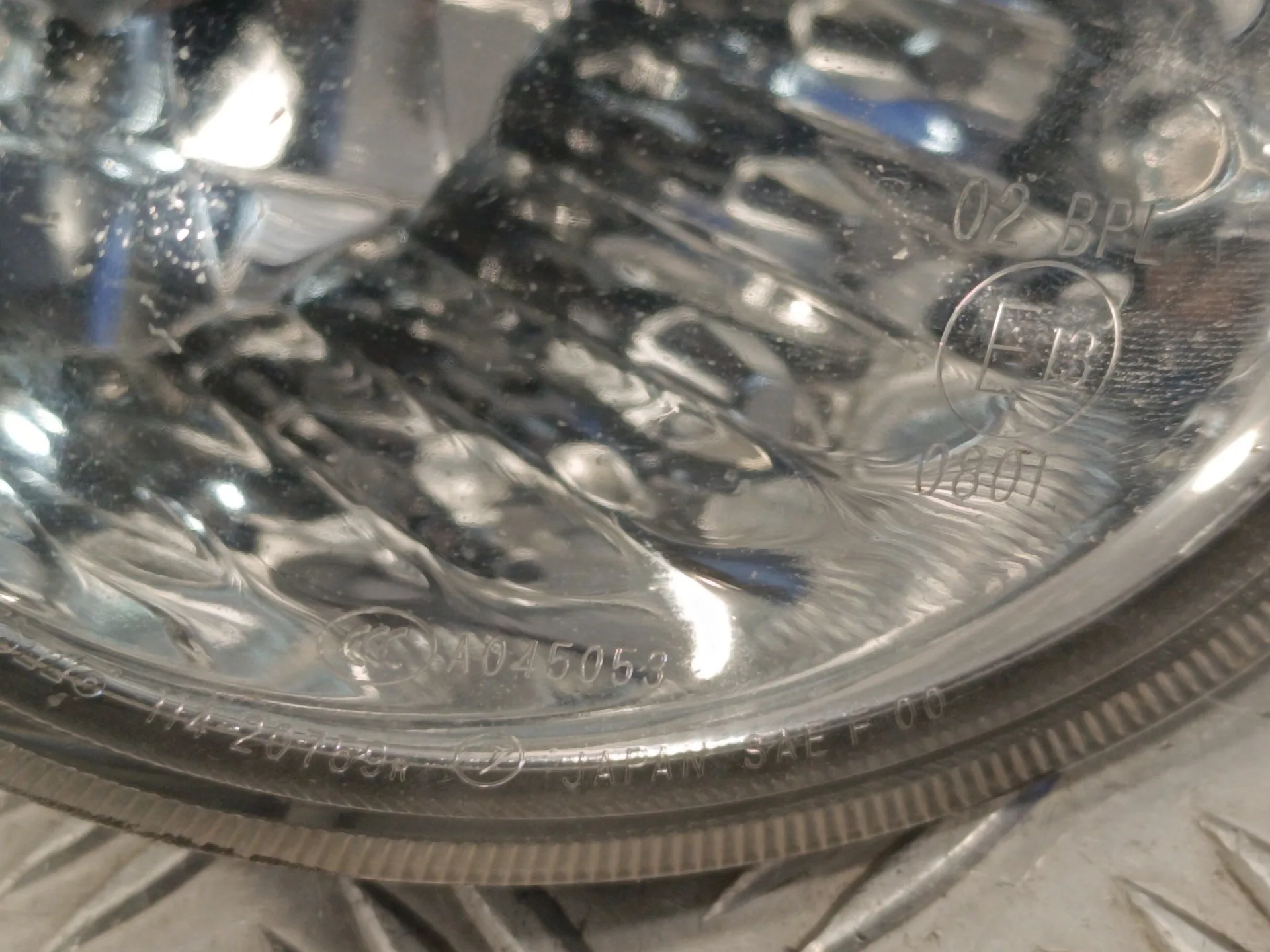 Faro Antiniebla Derecho para Subaru Legacy Berl. B13 (Bl)