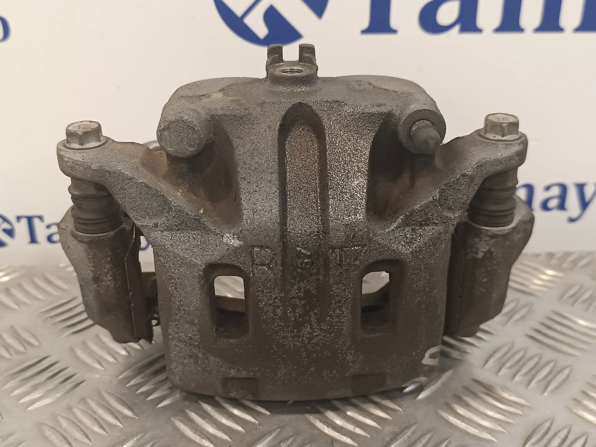 Pinza Freno Delantera Derecha para Nissan Pathfinder (R51)