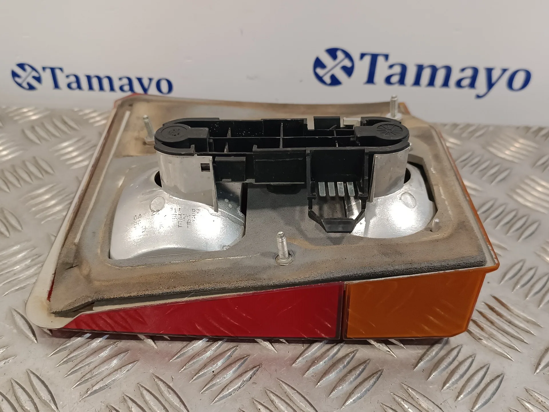 Piloto Trasero Derecho Porton para Land Rover Range Rover (Lp)