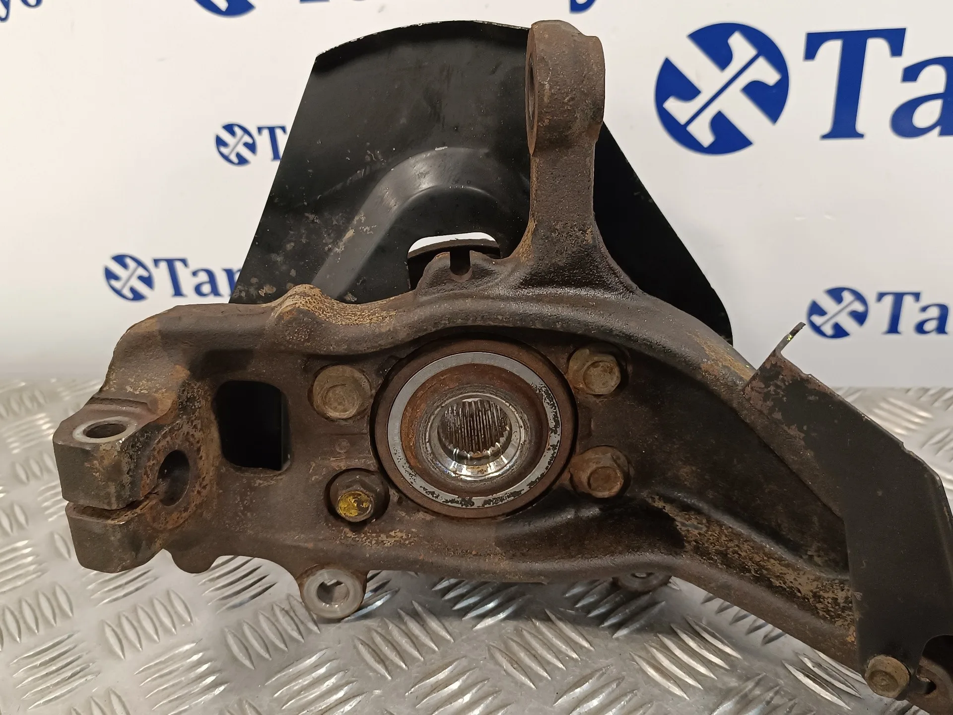 Mangueta Delantera Derecha para Nissan Pathfinder (R51)