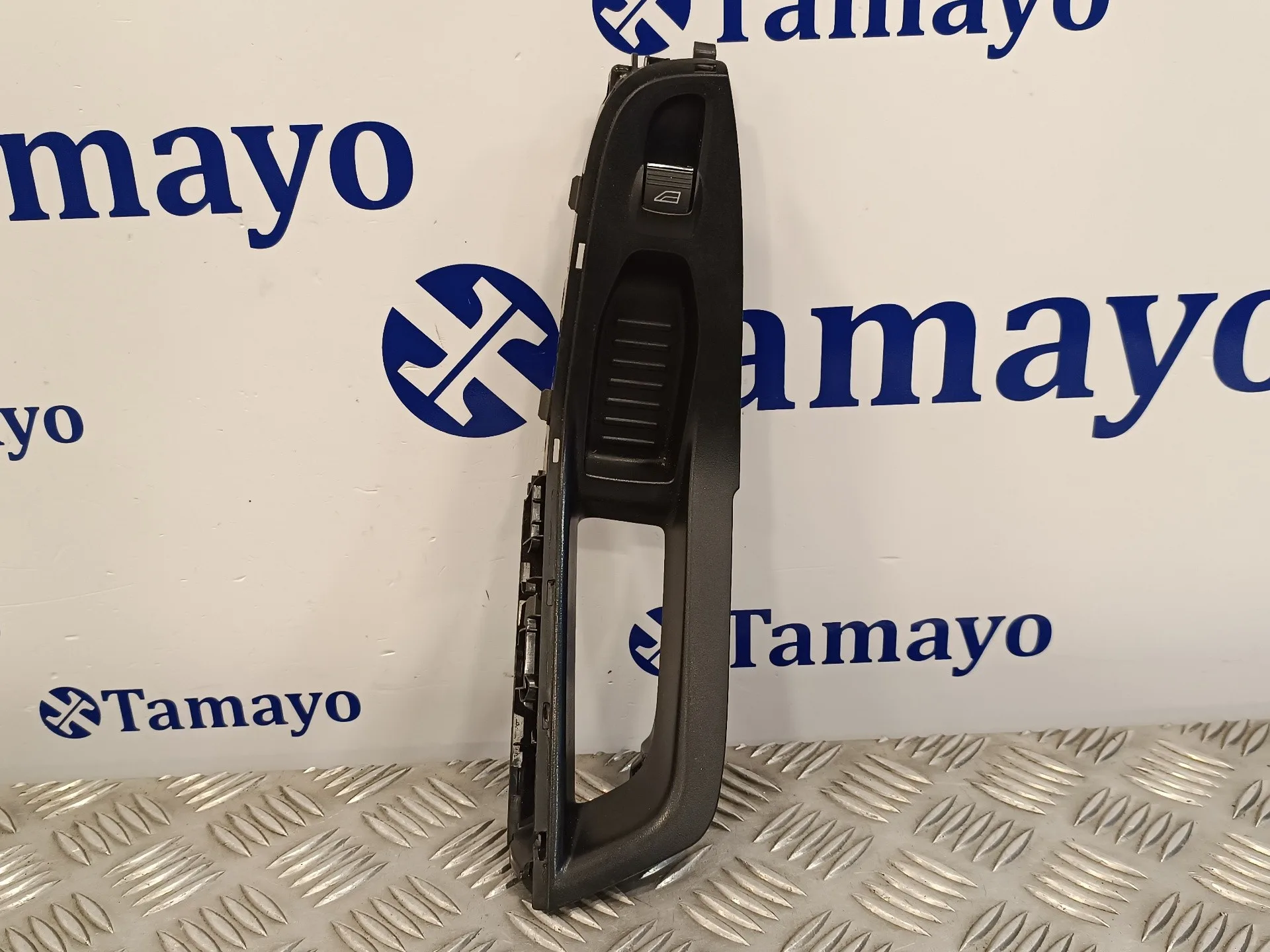Mando Elevalunas Delantero Derecho para Ford Fiesta (Ccn)