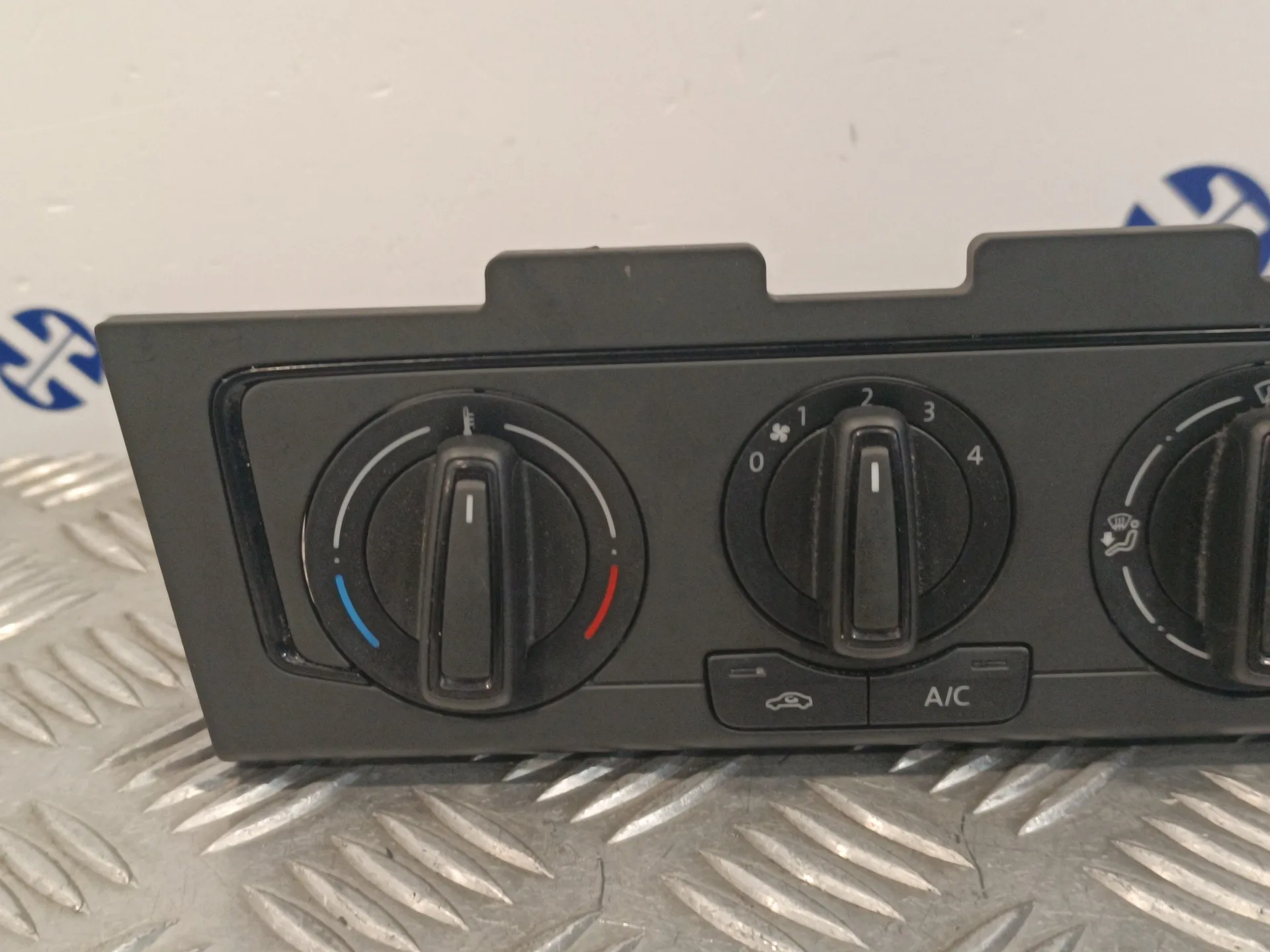 Mando Climatizador para Volkswagen Polo (6C1)