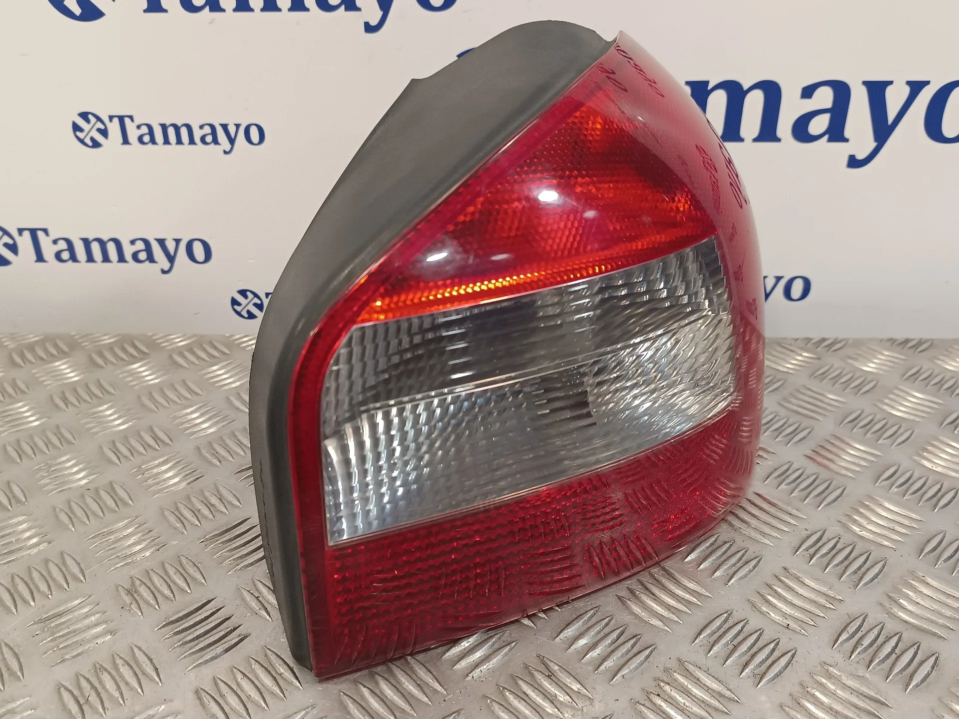 Piloto Trasero Derecho para Audi A3 (8L)
