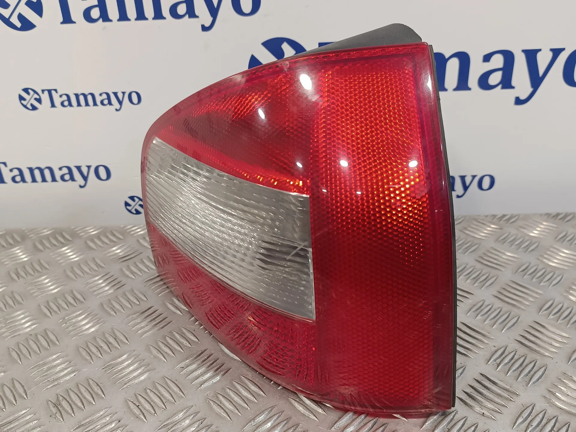 Piloto Trasero Derecho para Audi A3 (8L)