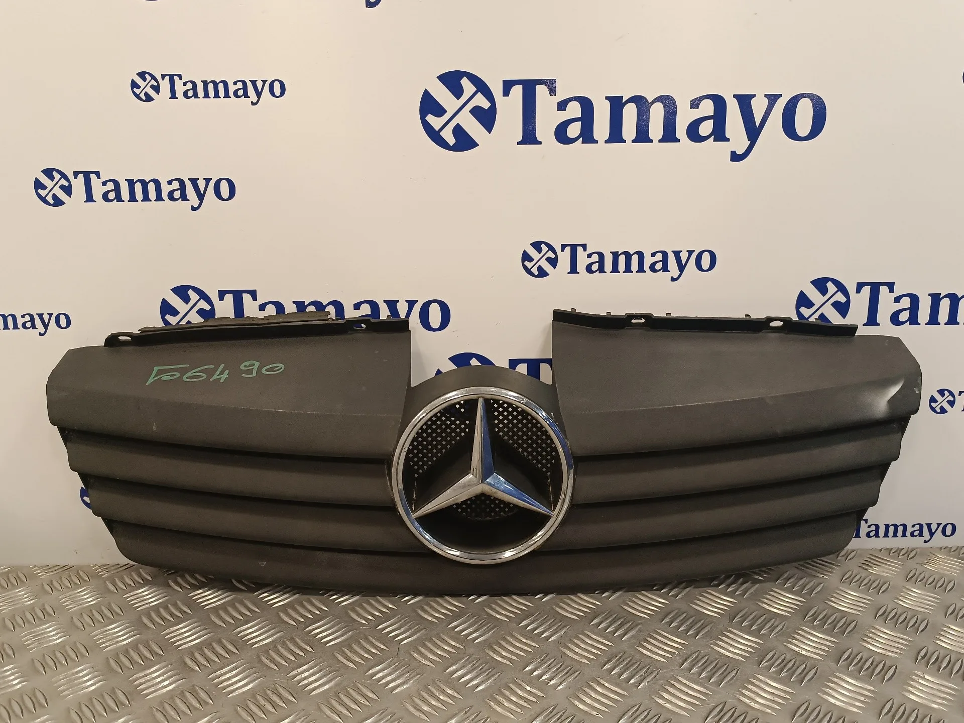 Rejilla Delantera para Mercedes-Benz Vaneo (W414) Furgoneta Compacta