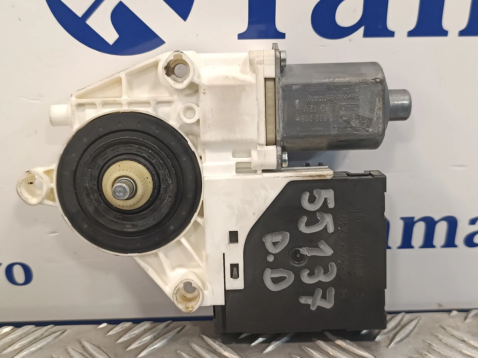 Motor Elevalunas Delantero Derecho para Audi A3 Sportback (8P)