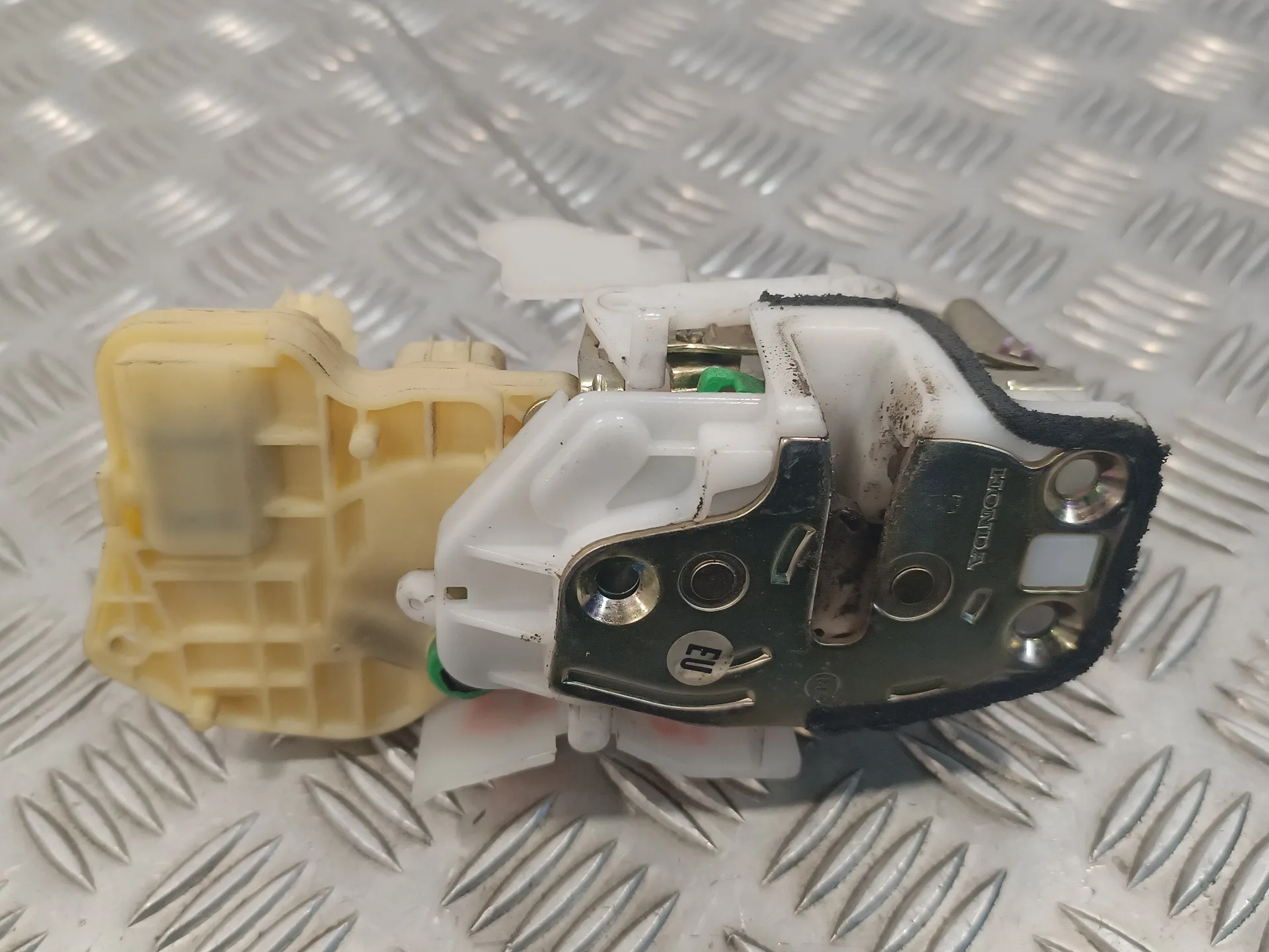 Cerradura Puerta Trasera Derecha para Honda Jazz (Gd1/5)