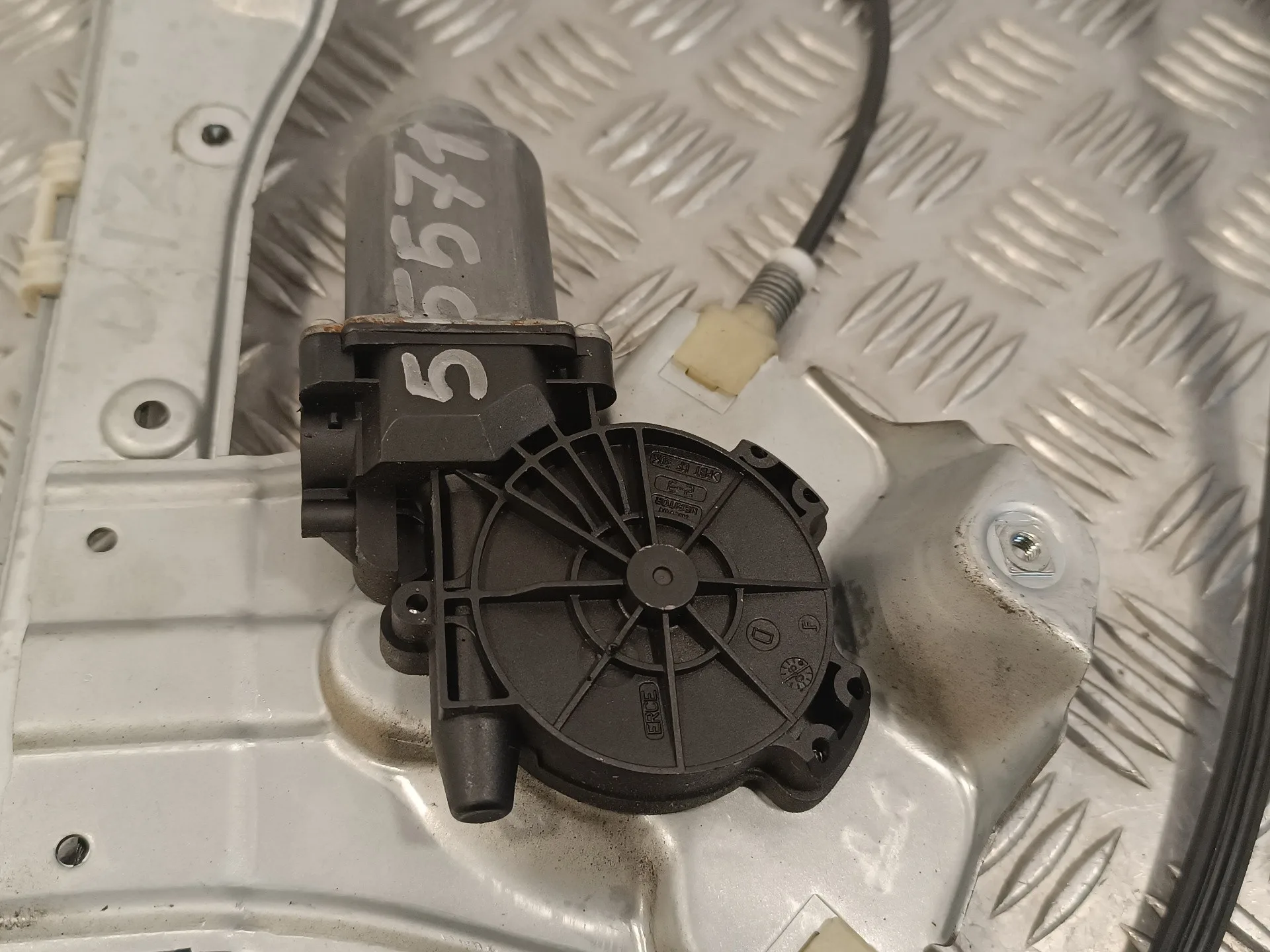 Elevalunas Delantero Izquierdo para Renault Clio Iii