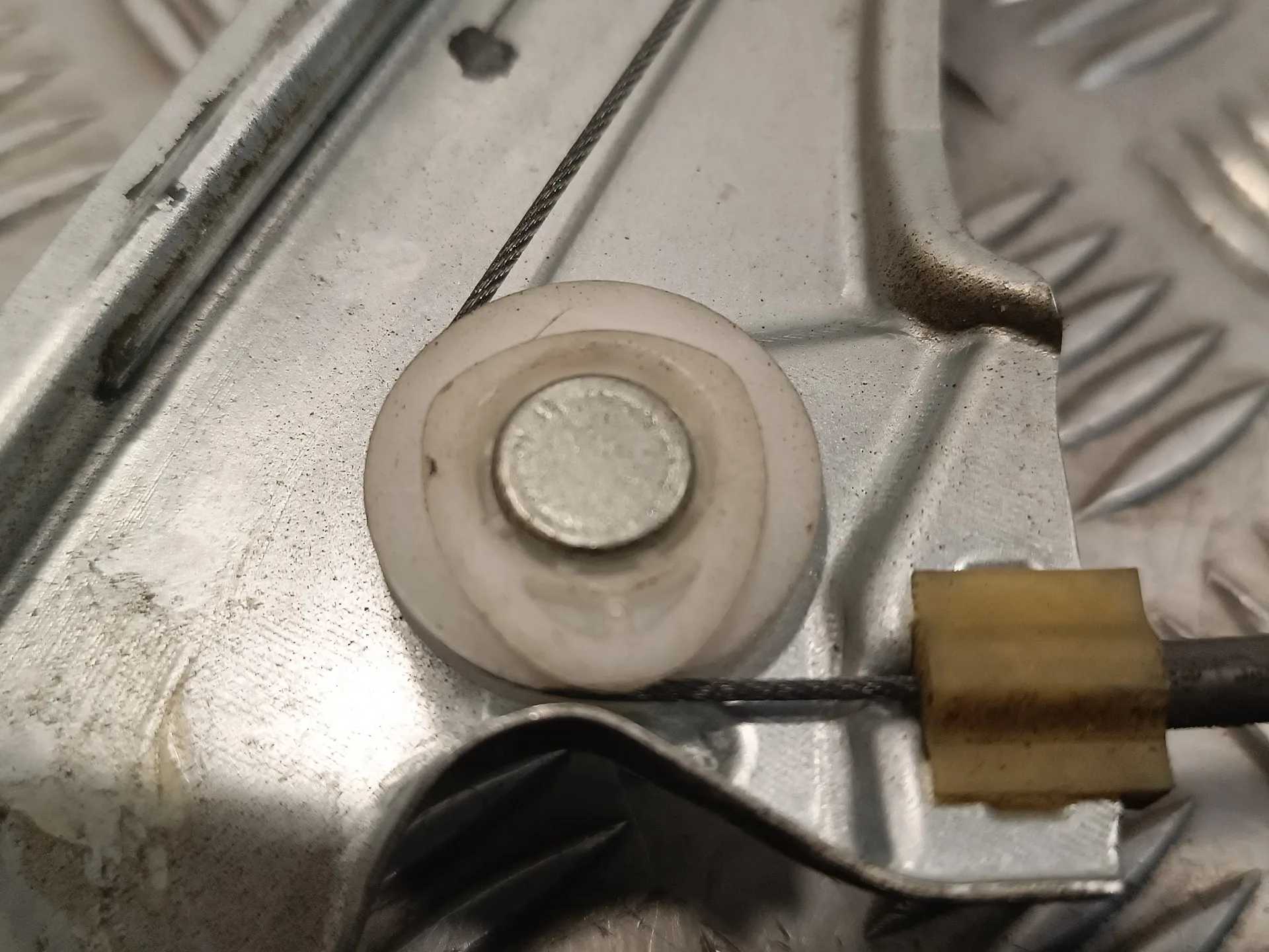 Elevalunas Delantero Izquierdo para Renault Clio Iii