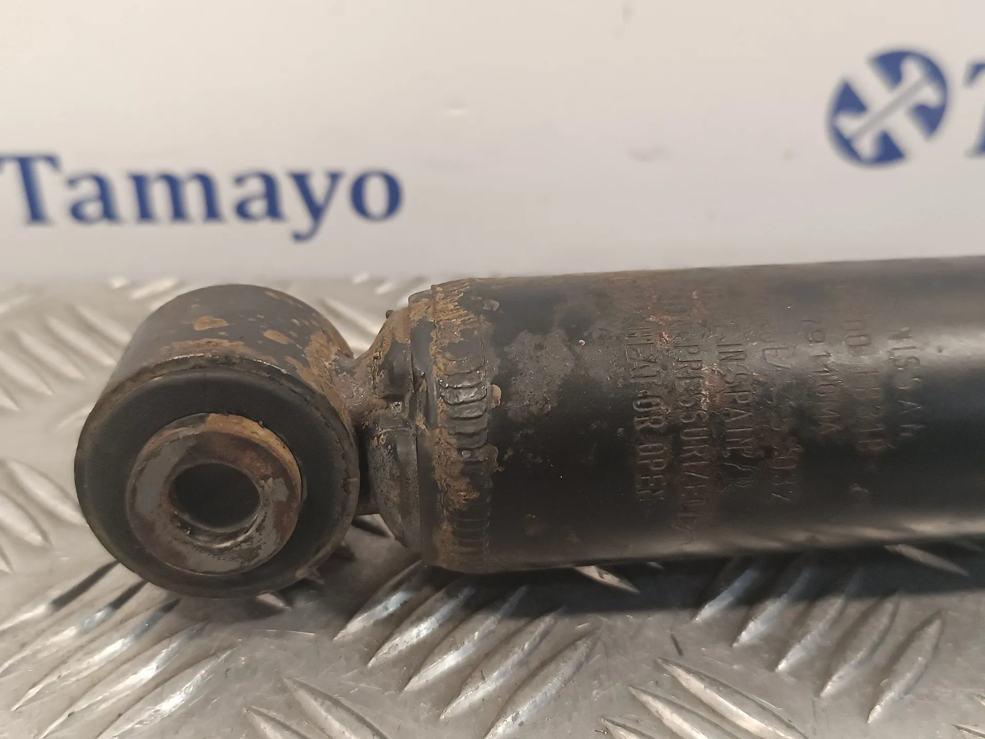 Amortiguador Trasero Izquierdo para Nissan Pathfinder (R51)