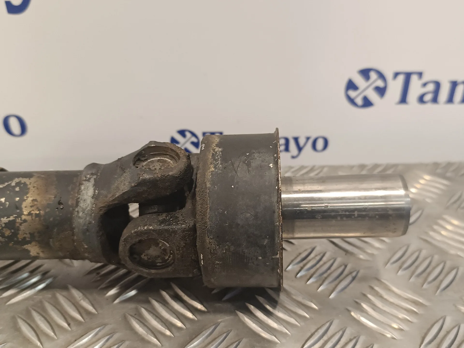 Transmision Central Delantera para Mitsubishi Montero (V20/V40)
