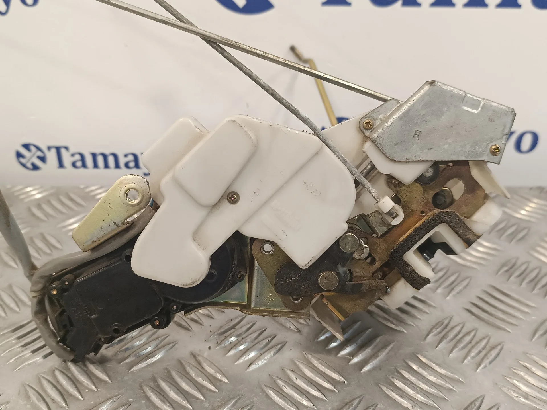 Cerradura Puerta Trasera Derecha para Suzuki Wagon R+ Rb (Mm)
