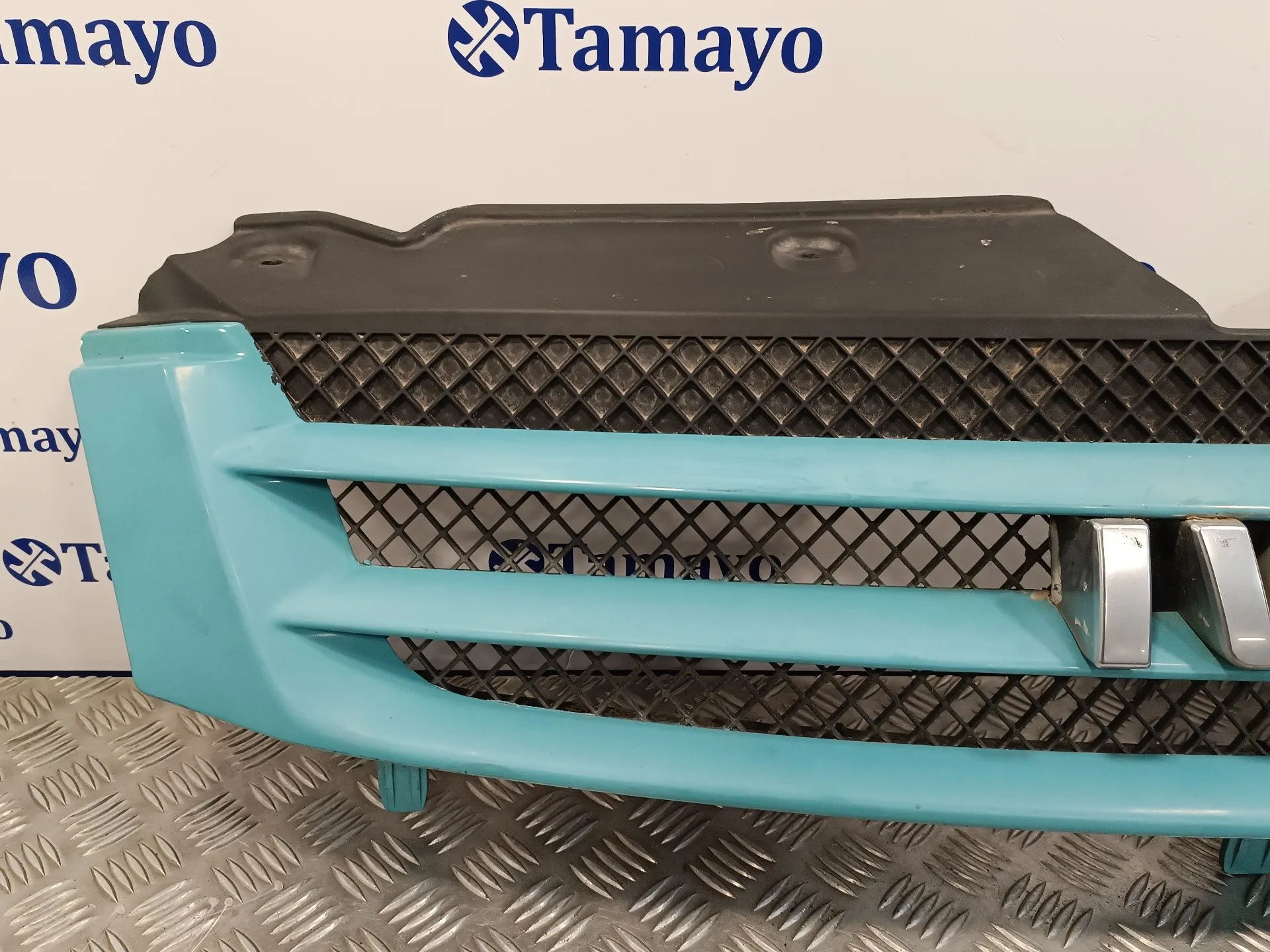Rejilla Delantera para Iveco Daily Caja Cerrada (2006 =>)