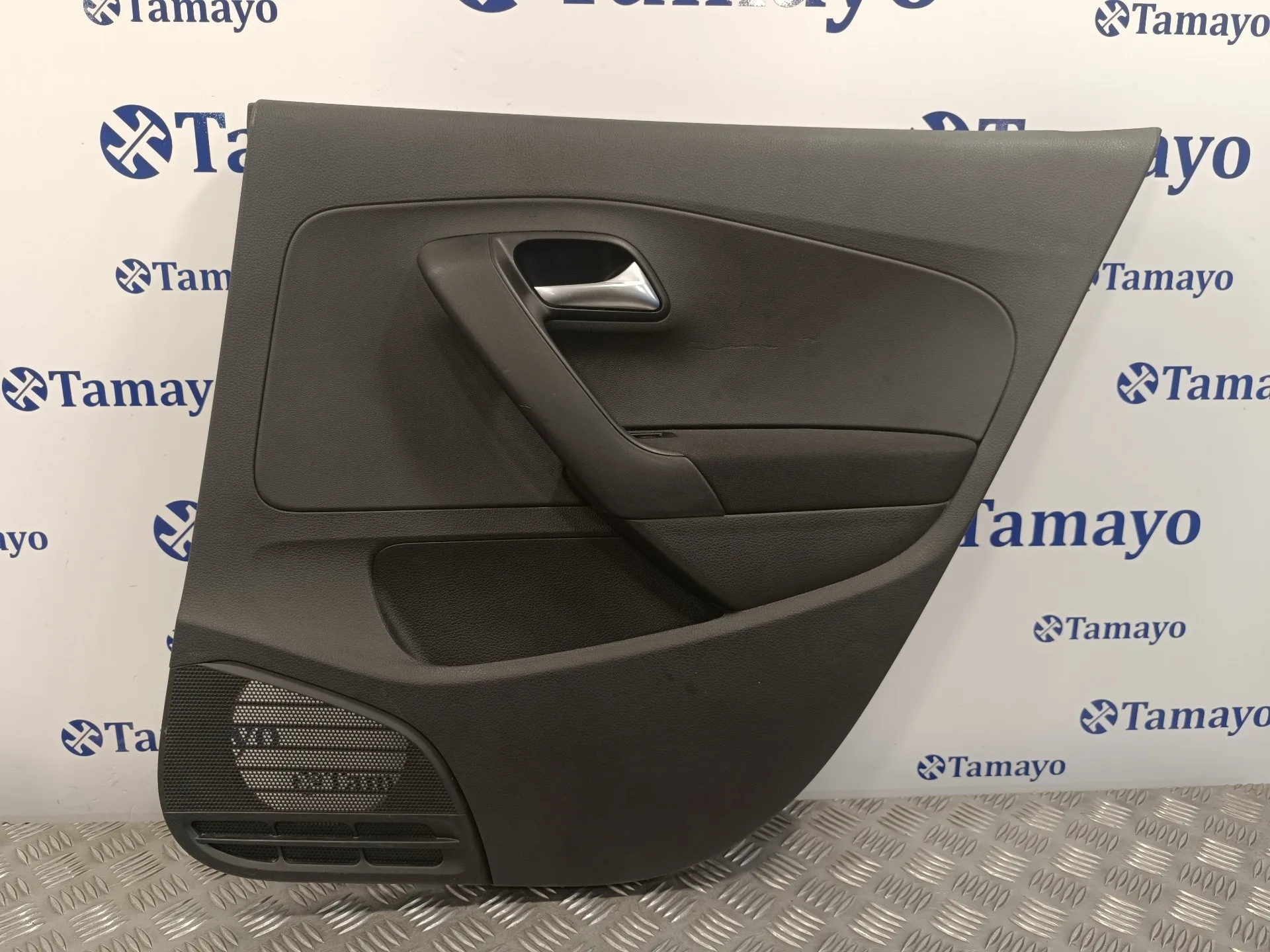 Guarnecido Puerta Trasera Derecha para Volkswagen Polo (6C1)