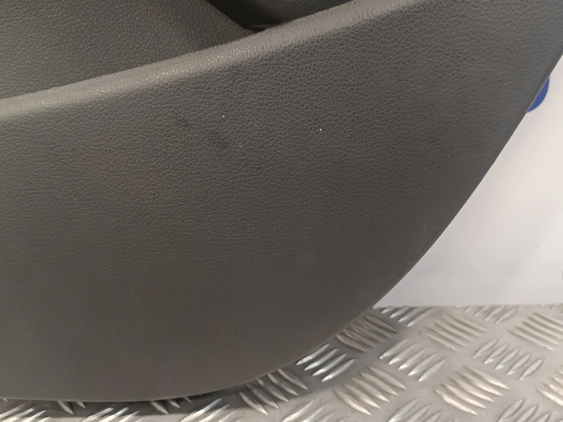 Guarnecido Puerta Trasera Derecha para Volkswagen Polo (6C1)