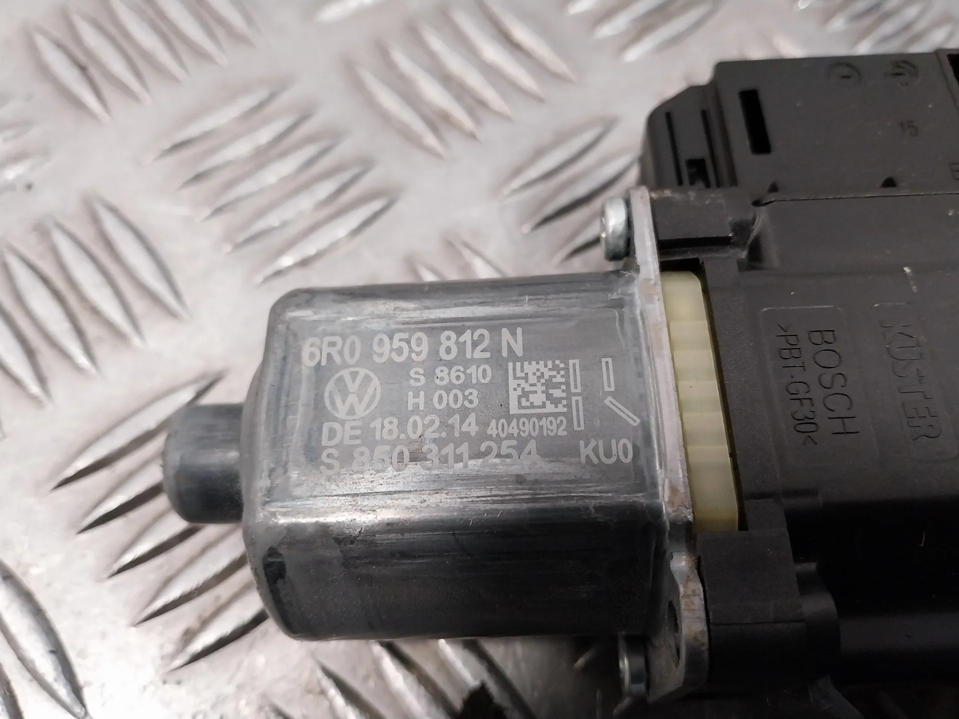 Elevalunas Trasero Derecho para Volkswagen Polo (6C1)